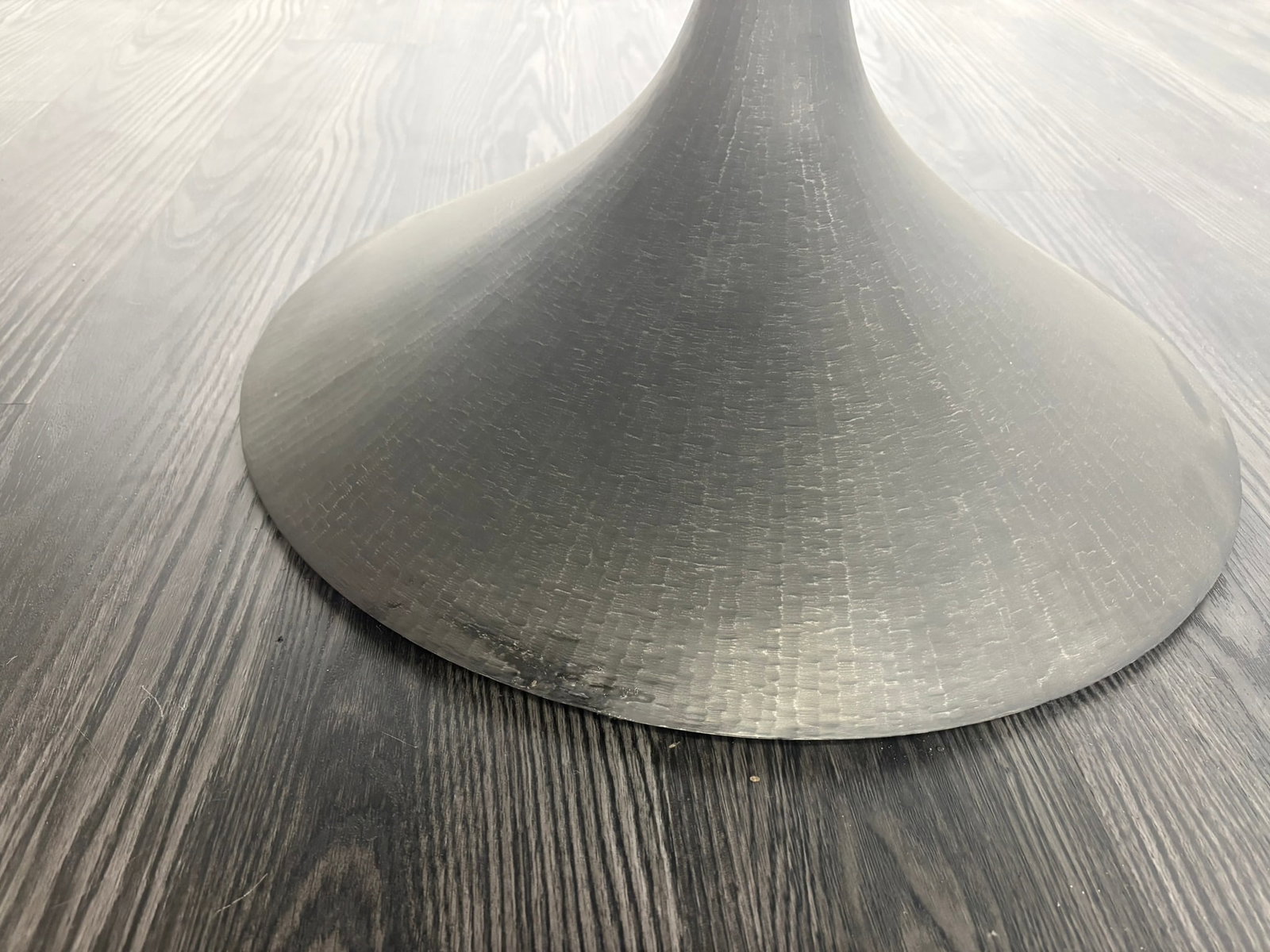 Rh Aero Round Dining Table – 50" - 4
