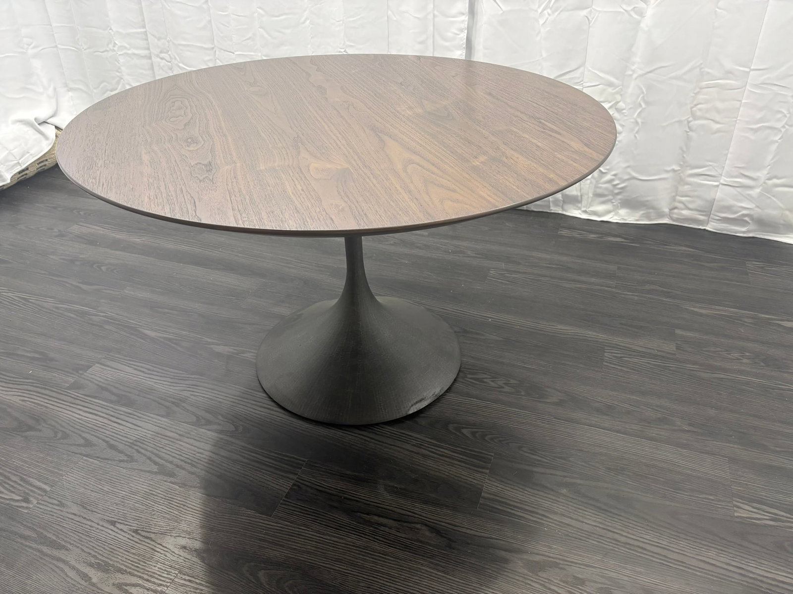 Rh Aero Round Dining Table – 50" - 5