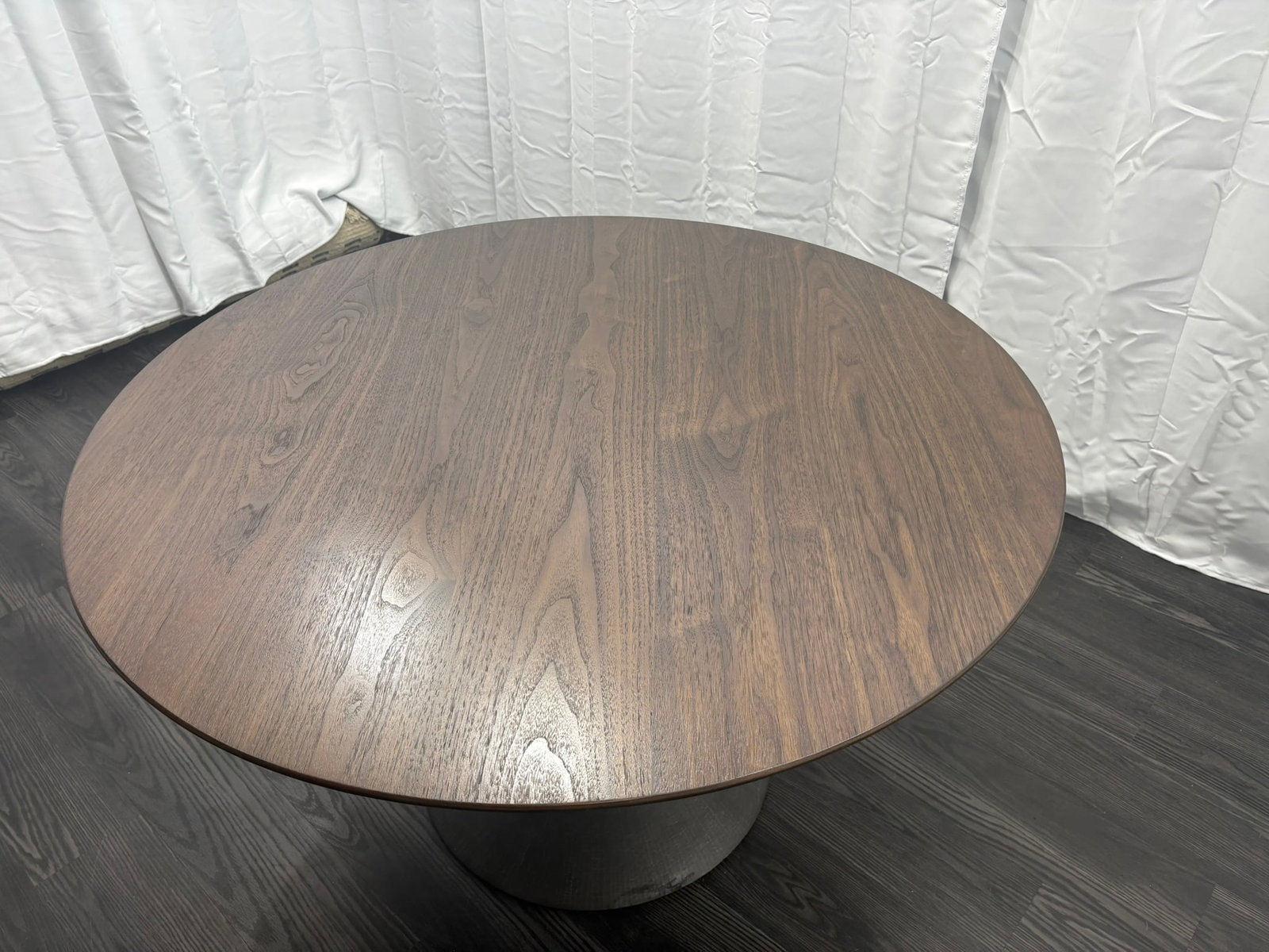 Rh Aero Round Dining Table – 50" - 6