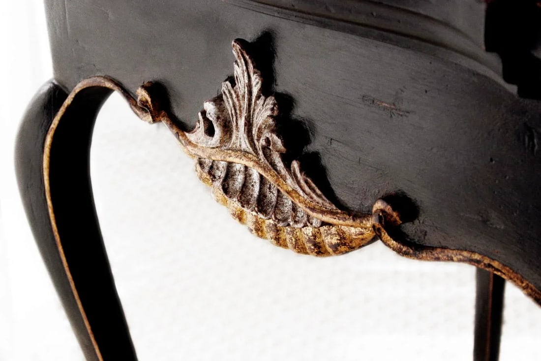 Italian Rococo Style "Wheel" Carved Side Tables - a Pair - 5
