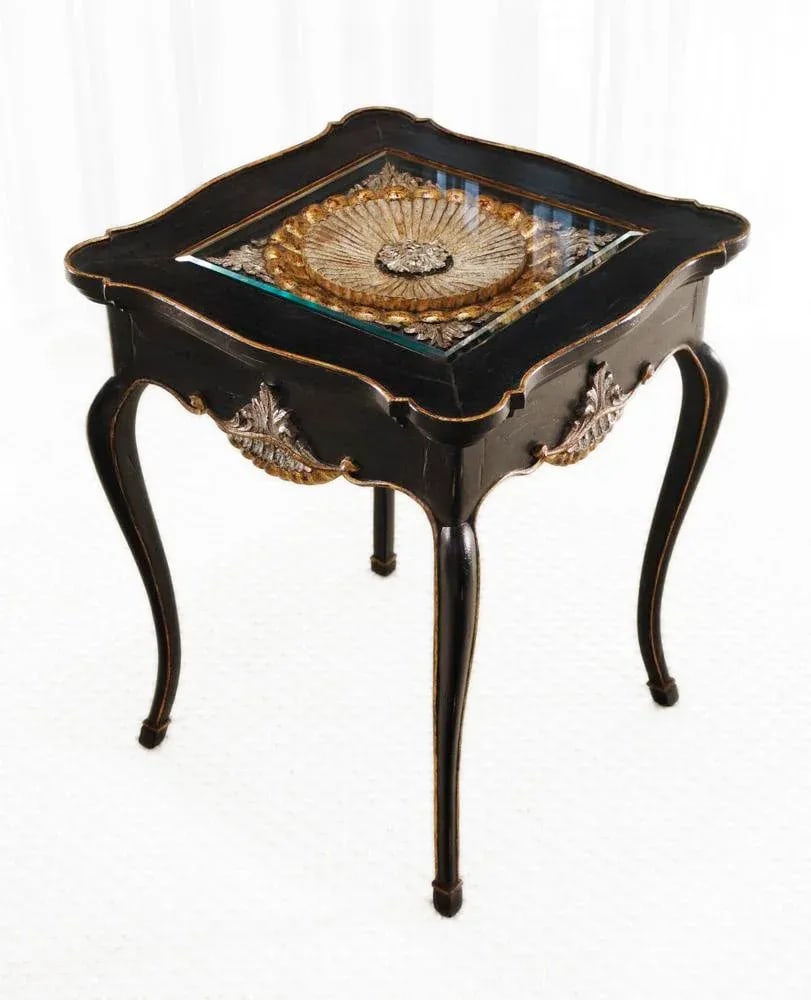Italian Rococo Style "Wheel" Carved Side Tables - a Pair - 6