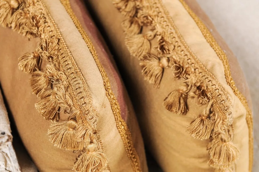 French 19th Century Aubusson Tapestry Pillows with Flowers & Tassels - a Pair - 9
