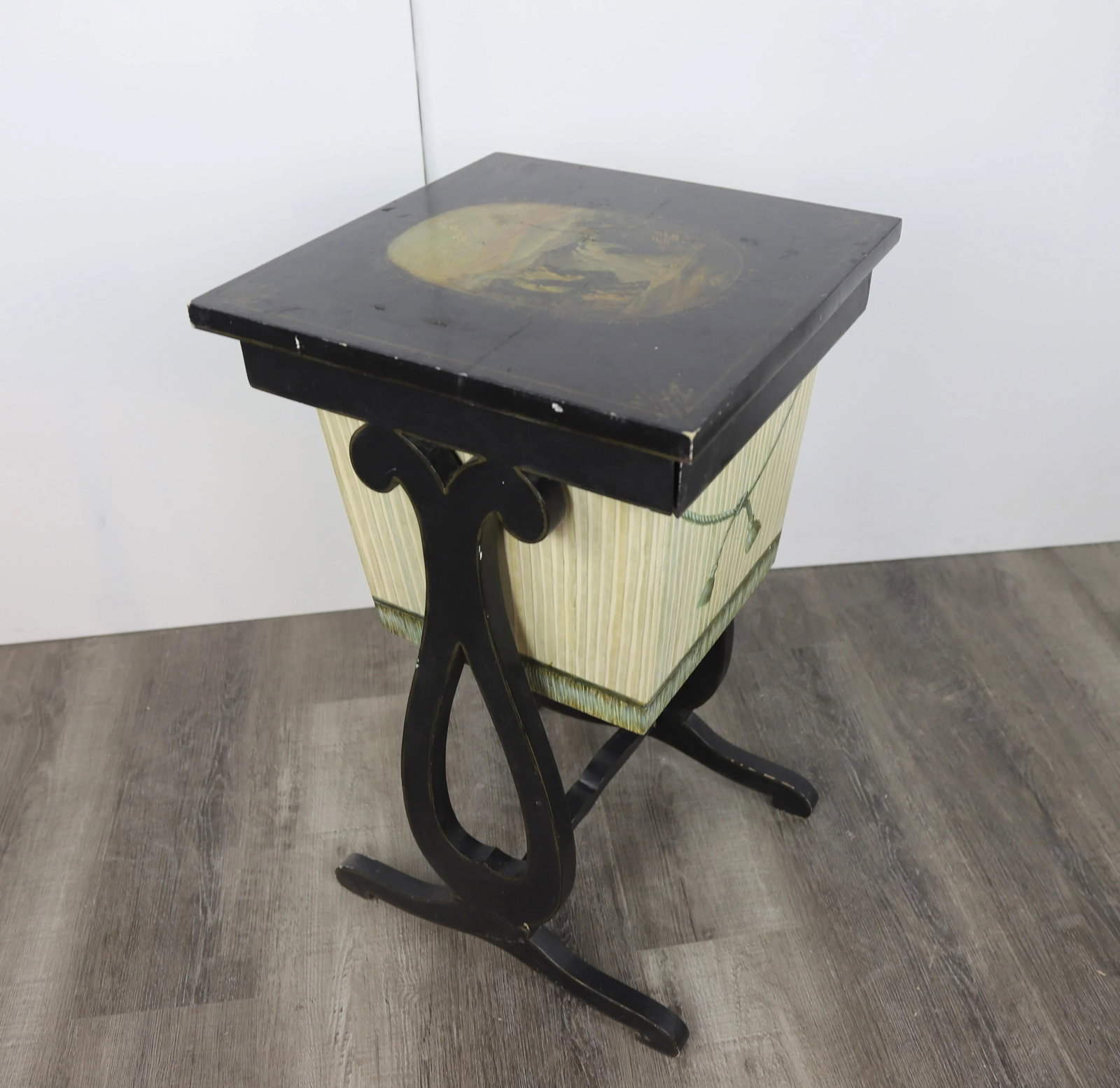 Vintage Hand Painted Sewing Side Table From Brunschwig & Fil's Old Collection - 6