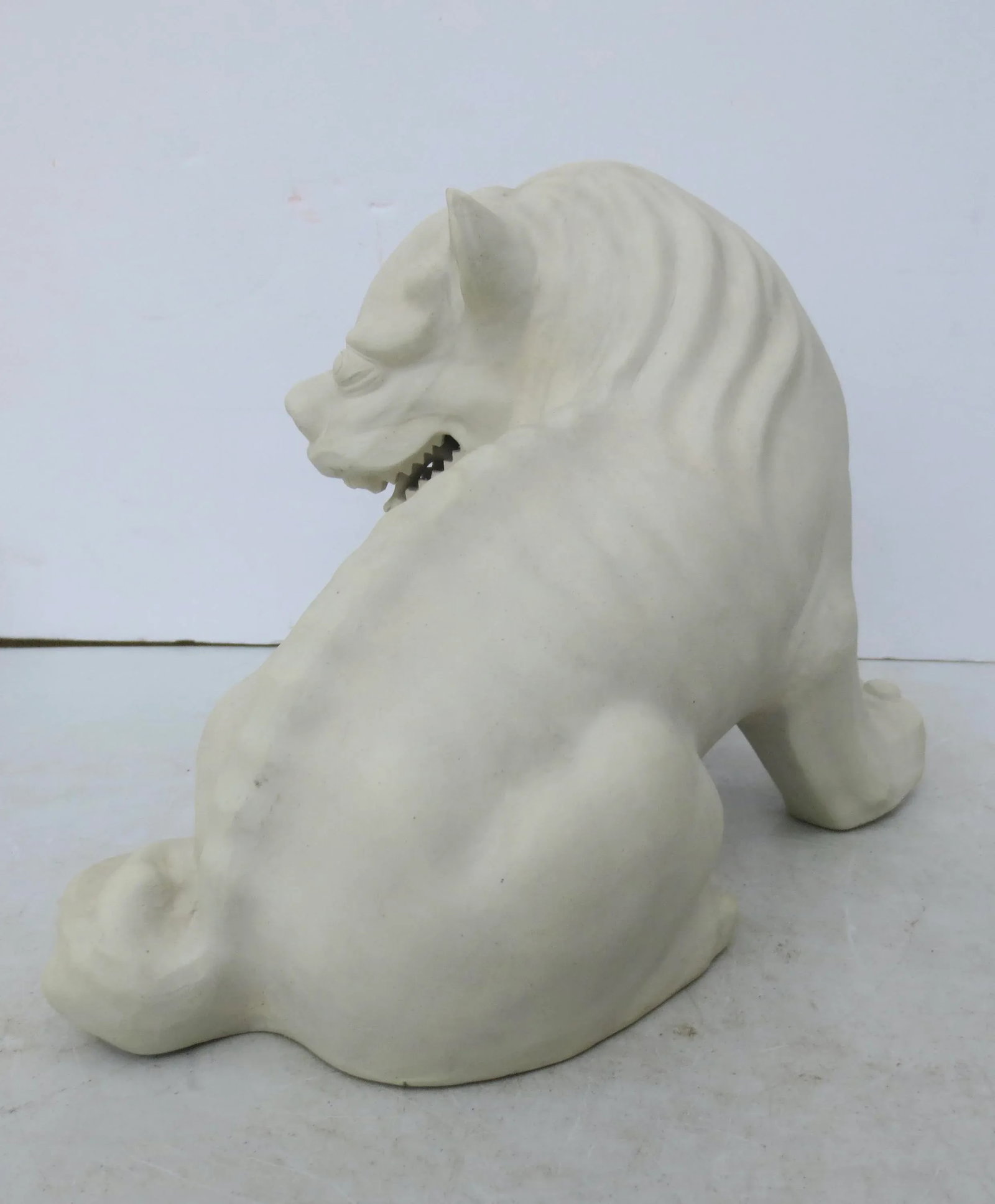 Late 20th Century Chinese Porcelain Bisque Foo Dog - 4