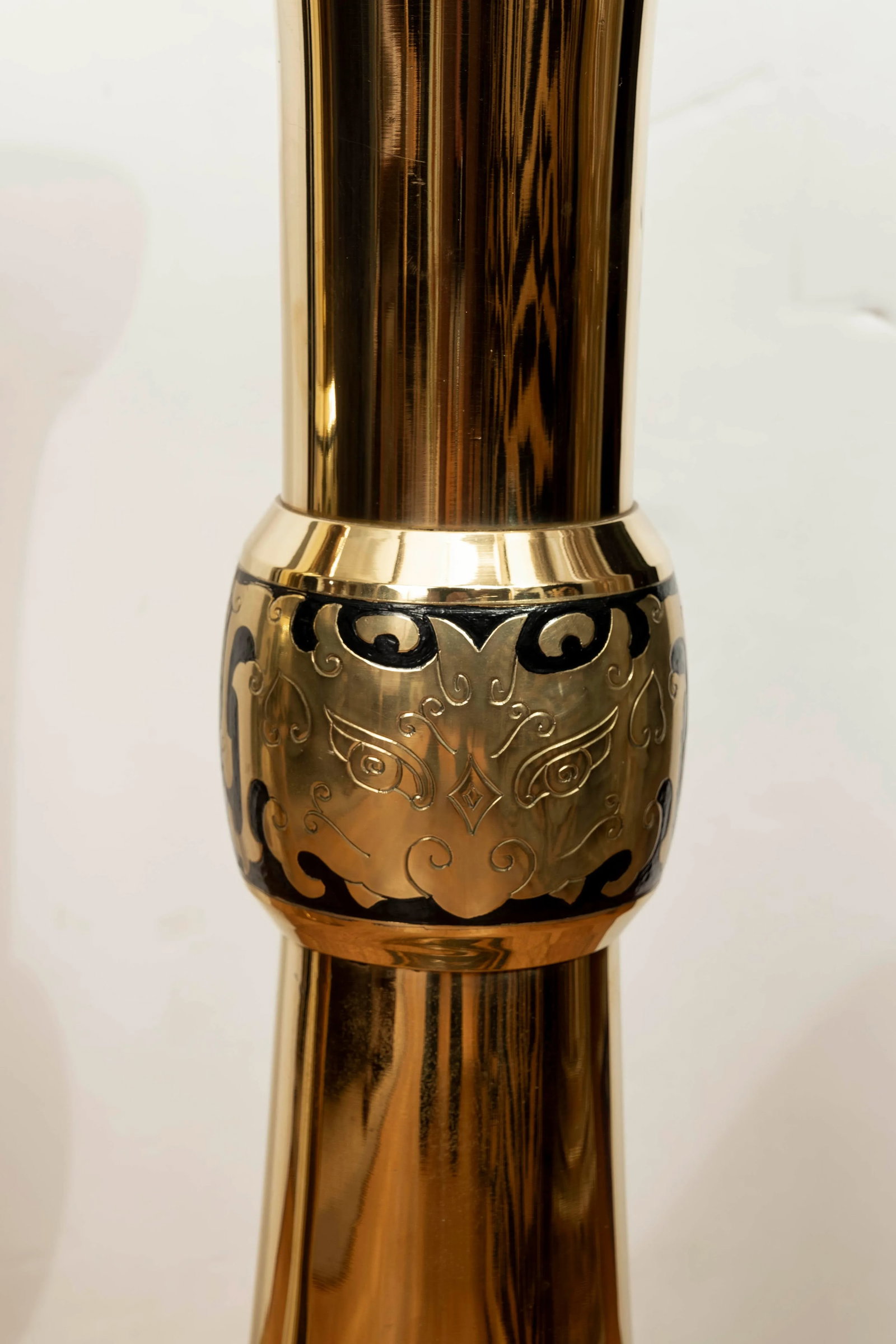 Large Pair of Mid Century Asian Modern Brass Lamps by James Mont - 4
