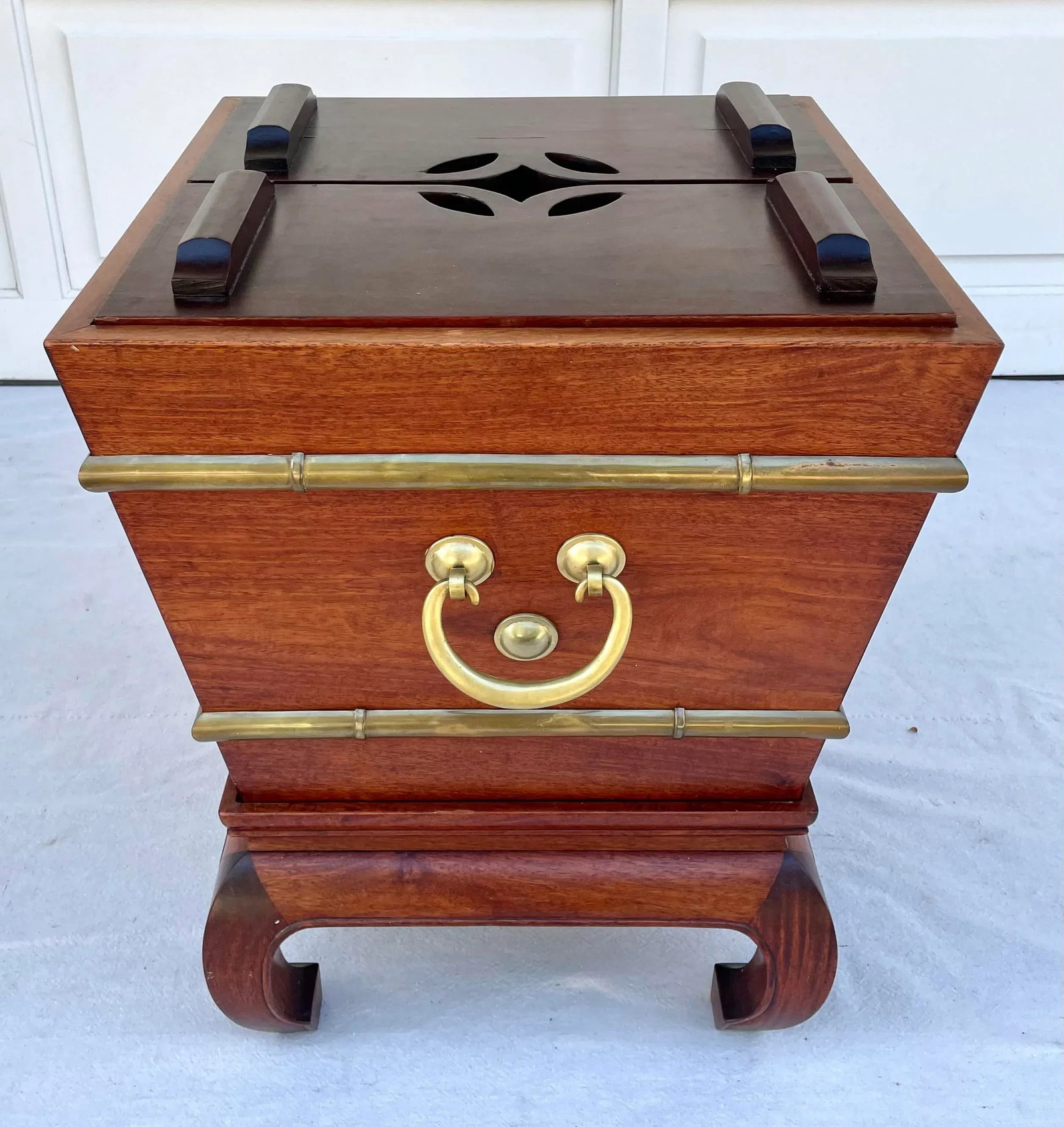 Mid-Century Rosewood and Brass Beverage Ice Box by George Zee - 13