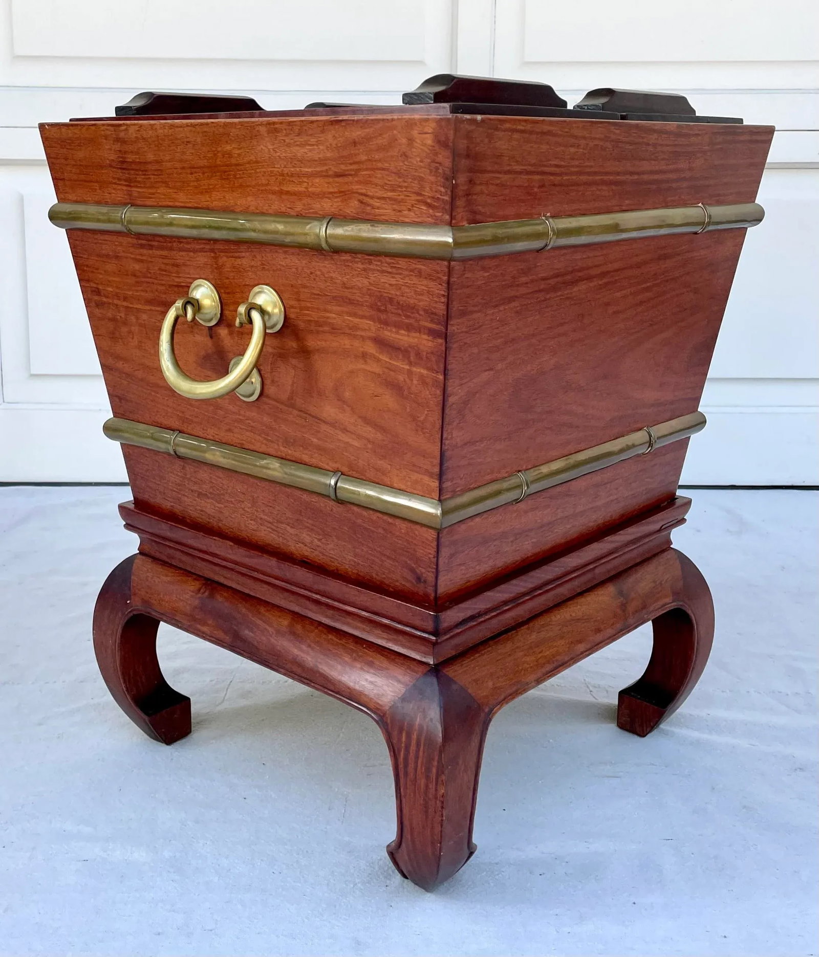 Mid-Century Rosewood and Brass Beverage Ice Box by George Zee - 3
