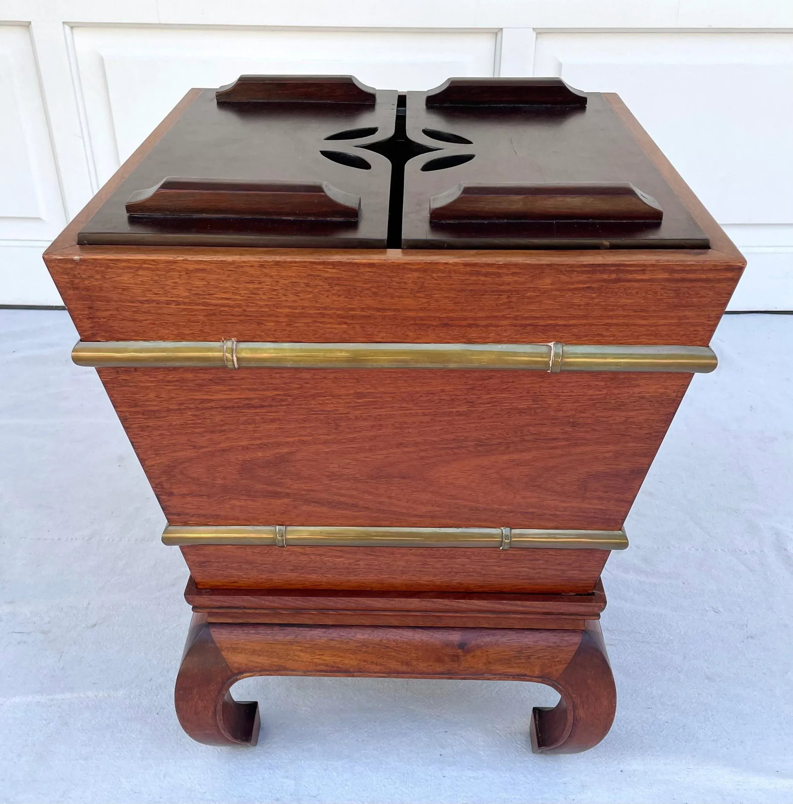Mid-Century Rosewood and Brass Beverage Ice Box by George Zee - 4