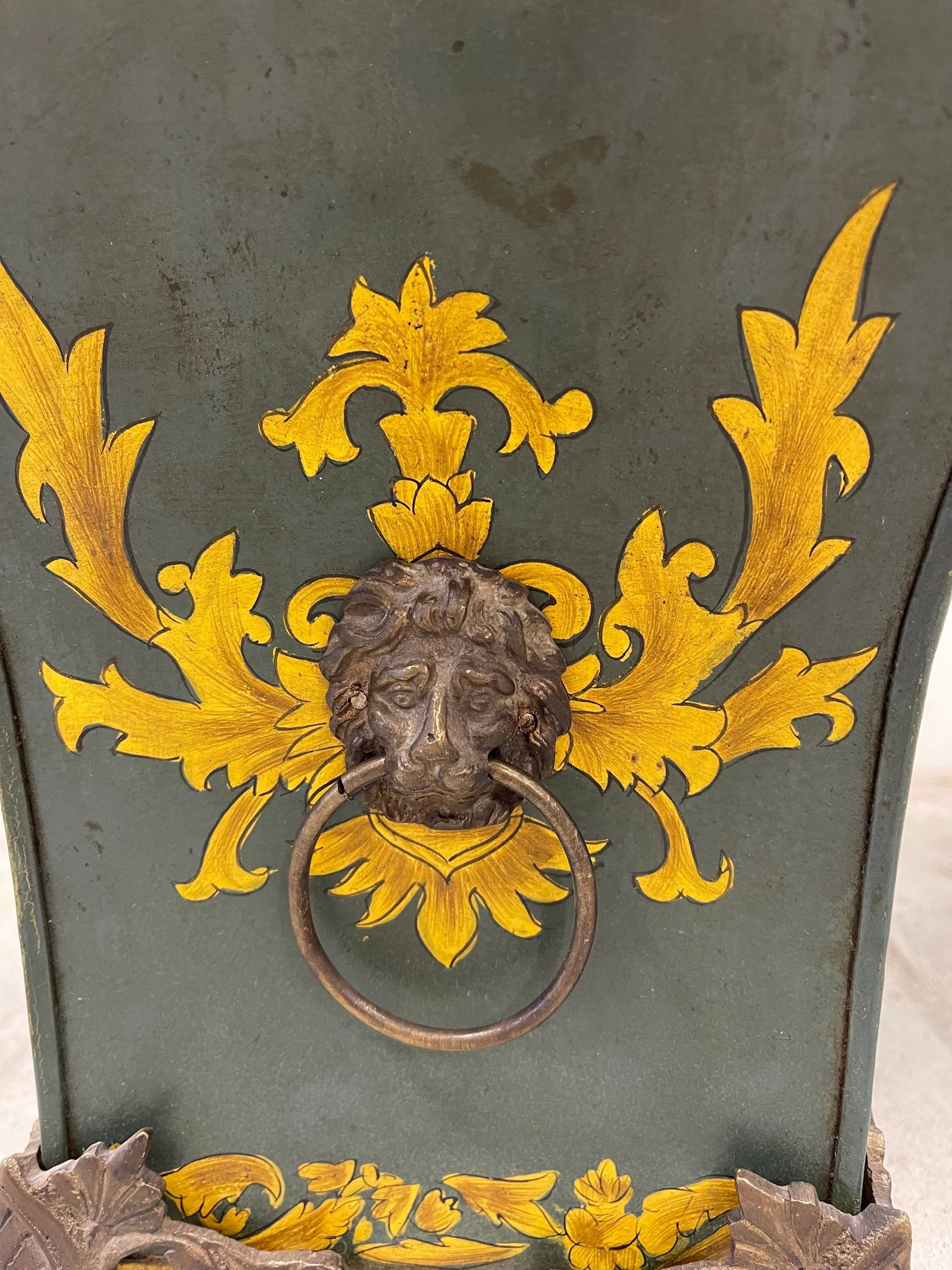 Vintage Italian Tole Planter W/ Lion Pulls - 4