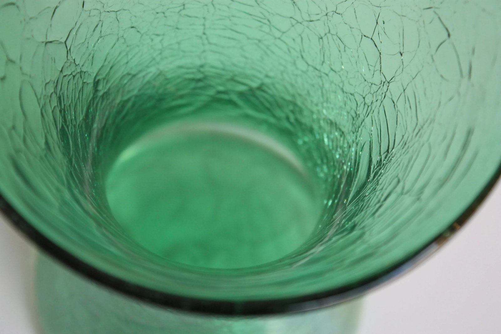 Wayne Husted for Blenko Green Crackle 'Sheaf' Vase Model 5519-M - 7