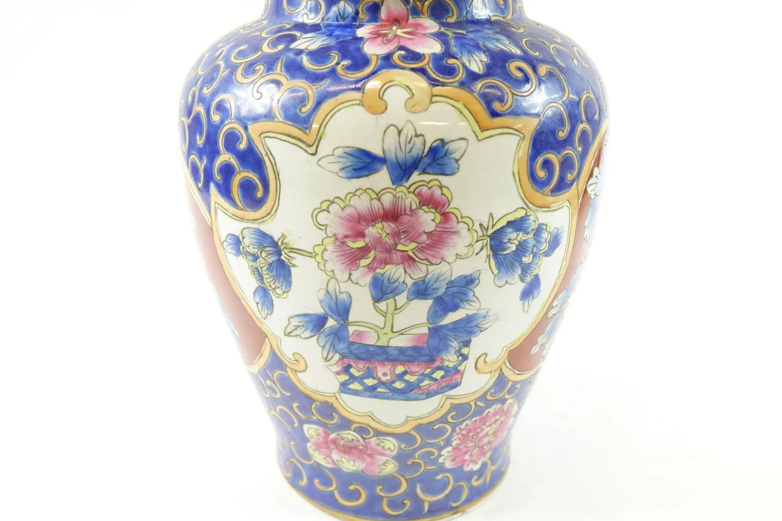 1910s Far East Porcelain Jar with Lid - Marking on the Bottom - 2