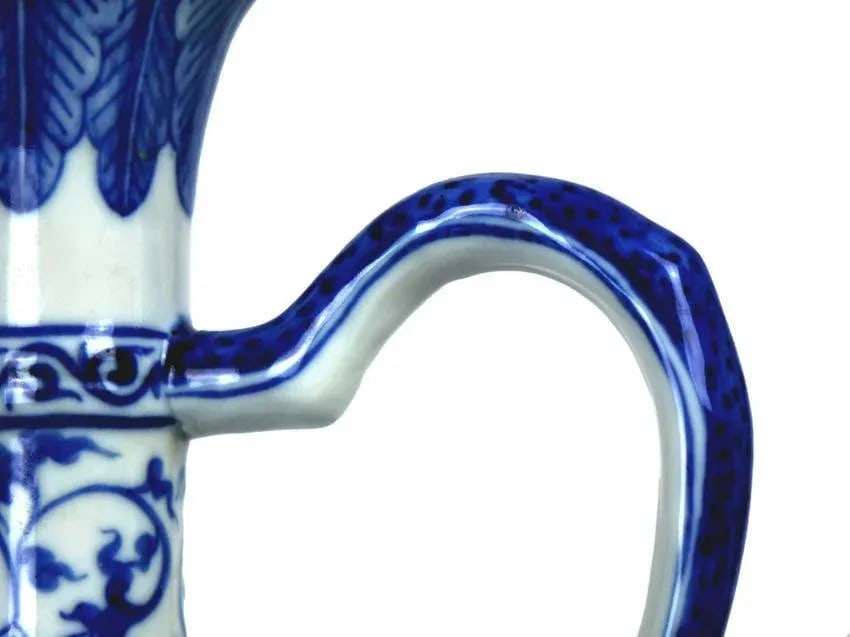18th Century Chinese Porcelain Ewer with Marking on the Bottom - 4