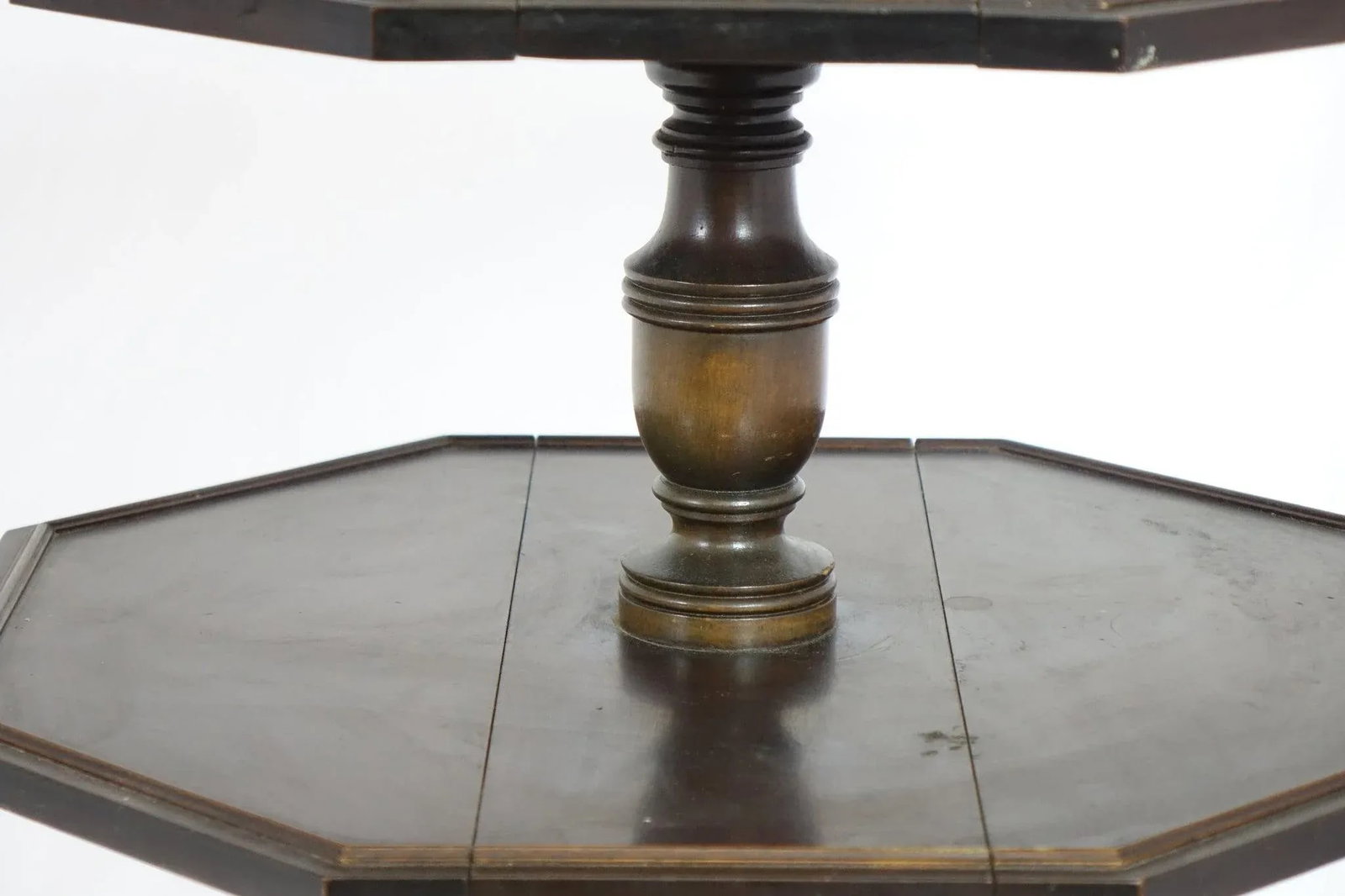 1960s Mid-Century Modern Walnut Coffee Table - 5