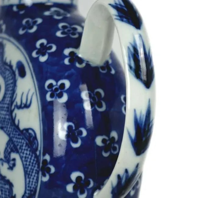 Large Chinese Blue and White Porcelain Teapot With Qianlong Mark on the Bottom - 6