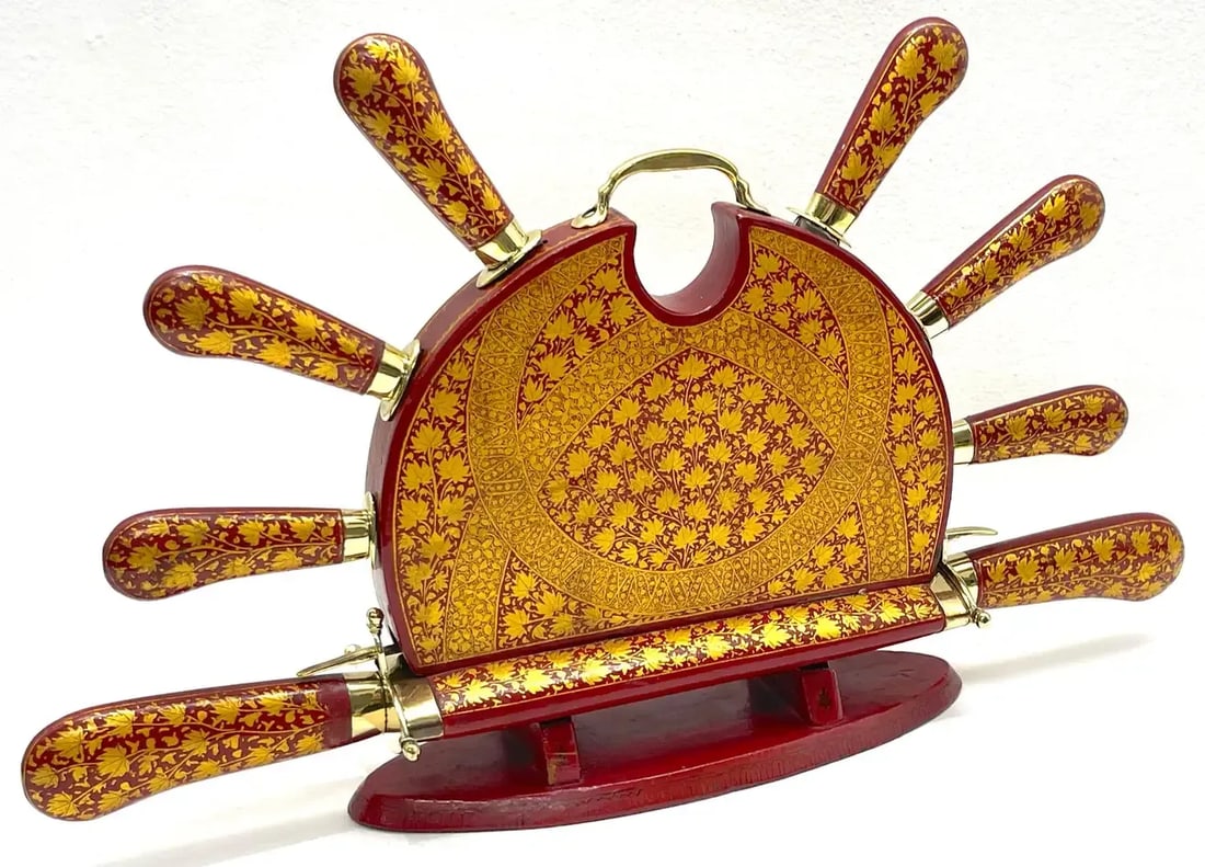 Mid 20th Century Anglo-Indian Red and Gilt Lacquer and Brass Carving Set - 3