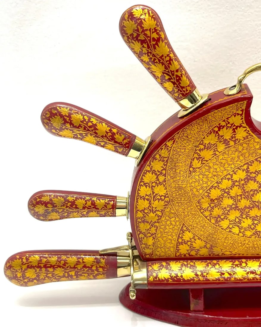 Mid 20th Century Anglo-Indian Red and Gilt Lacquer and Brass Carving Set - 5