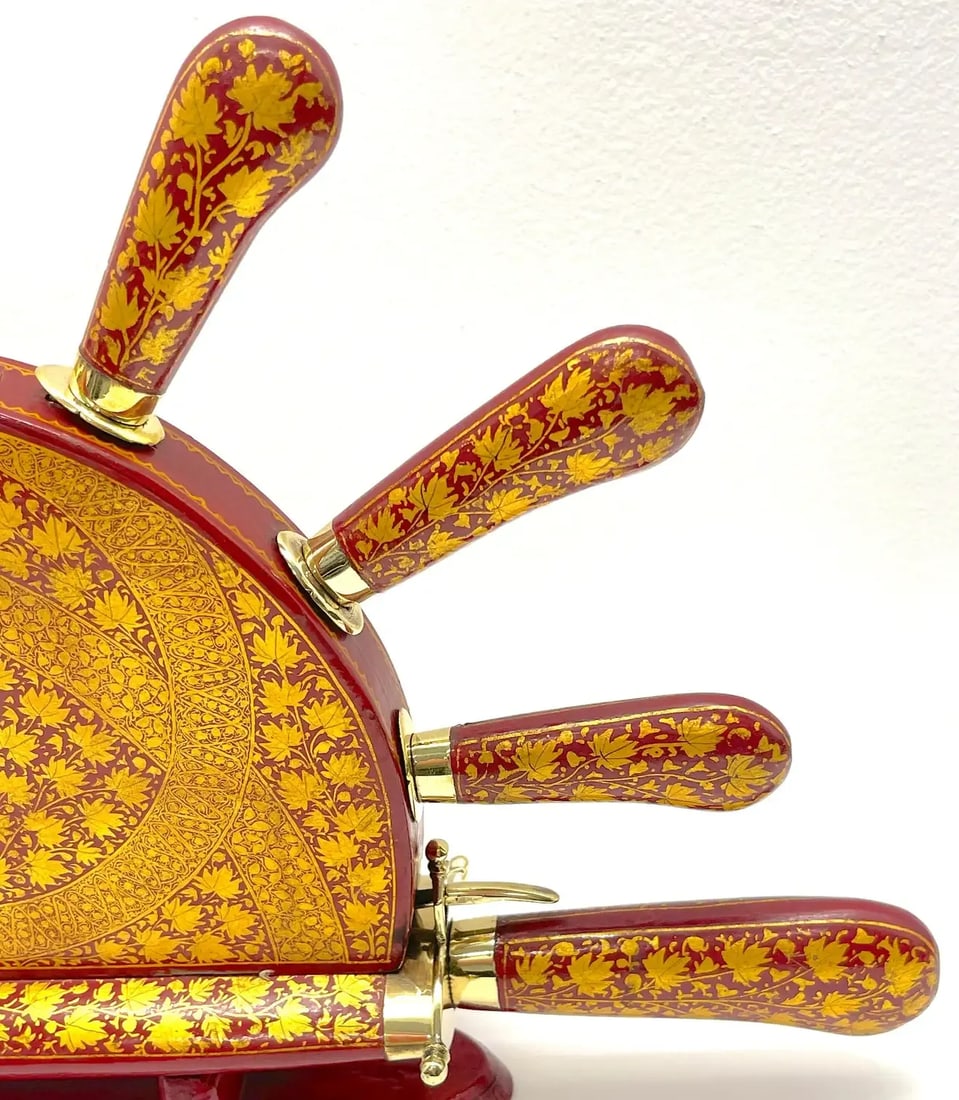 Mid 20th Century Anglo-Indian Red and Gilt Lacquer and Brass Carving Set - 9