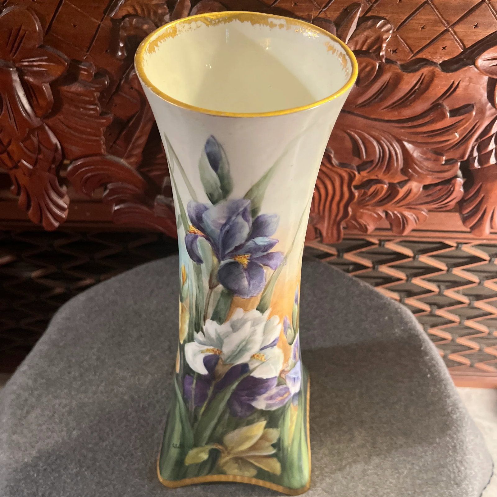 Early 20th Century Hand Painted German Bavaria Vase With Artist Signature - 5