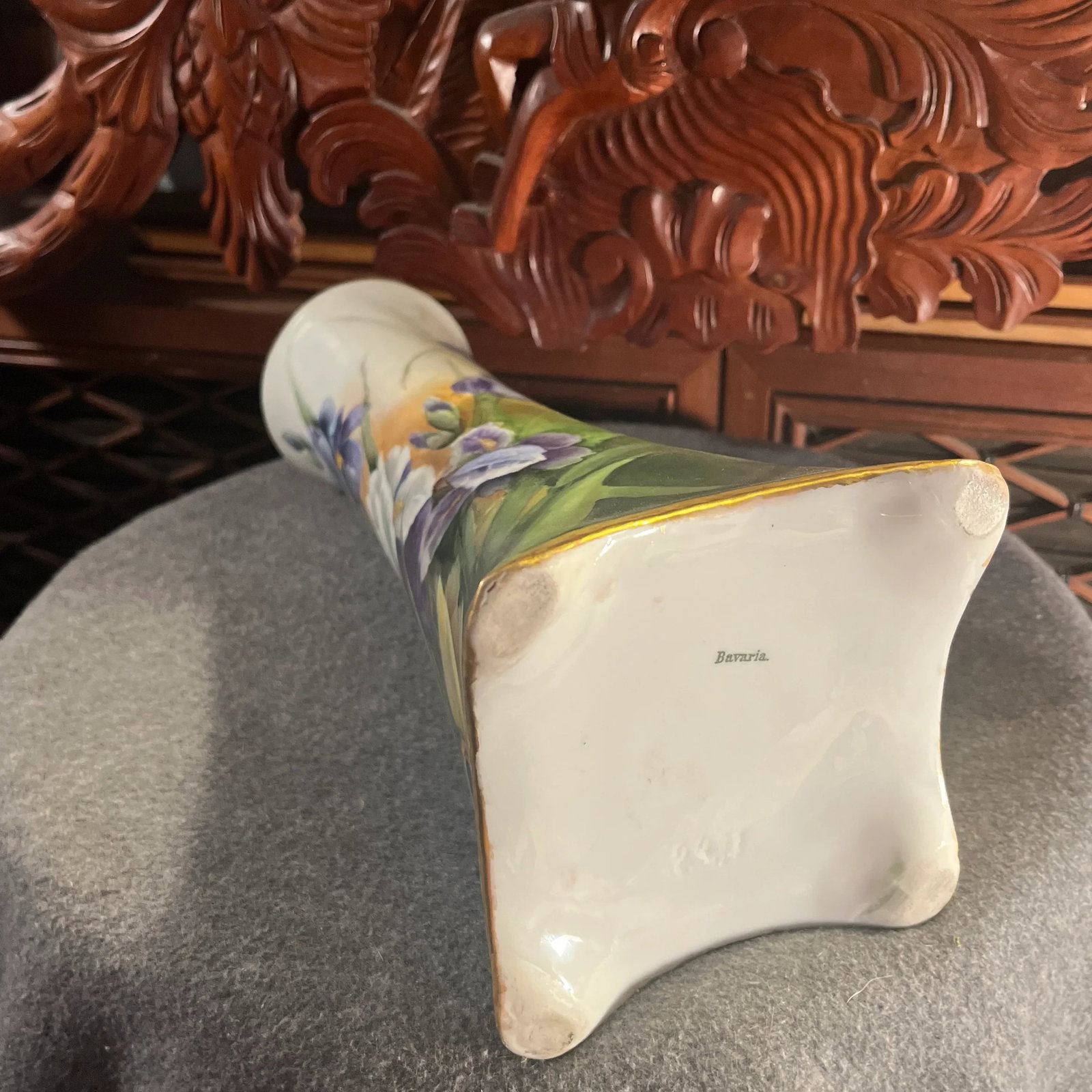 Early 20th Century Hand Painted German Bavaria Vase With Artist Signature - 7