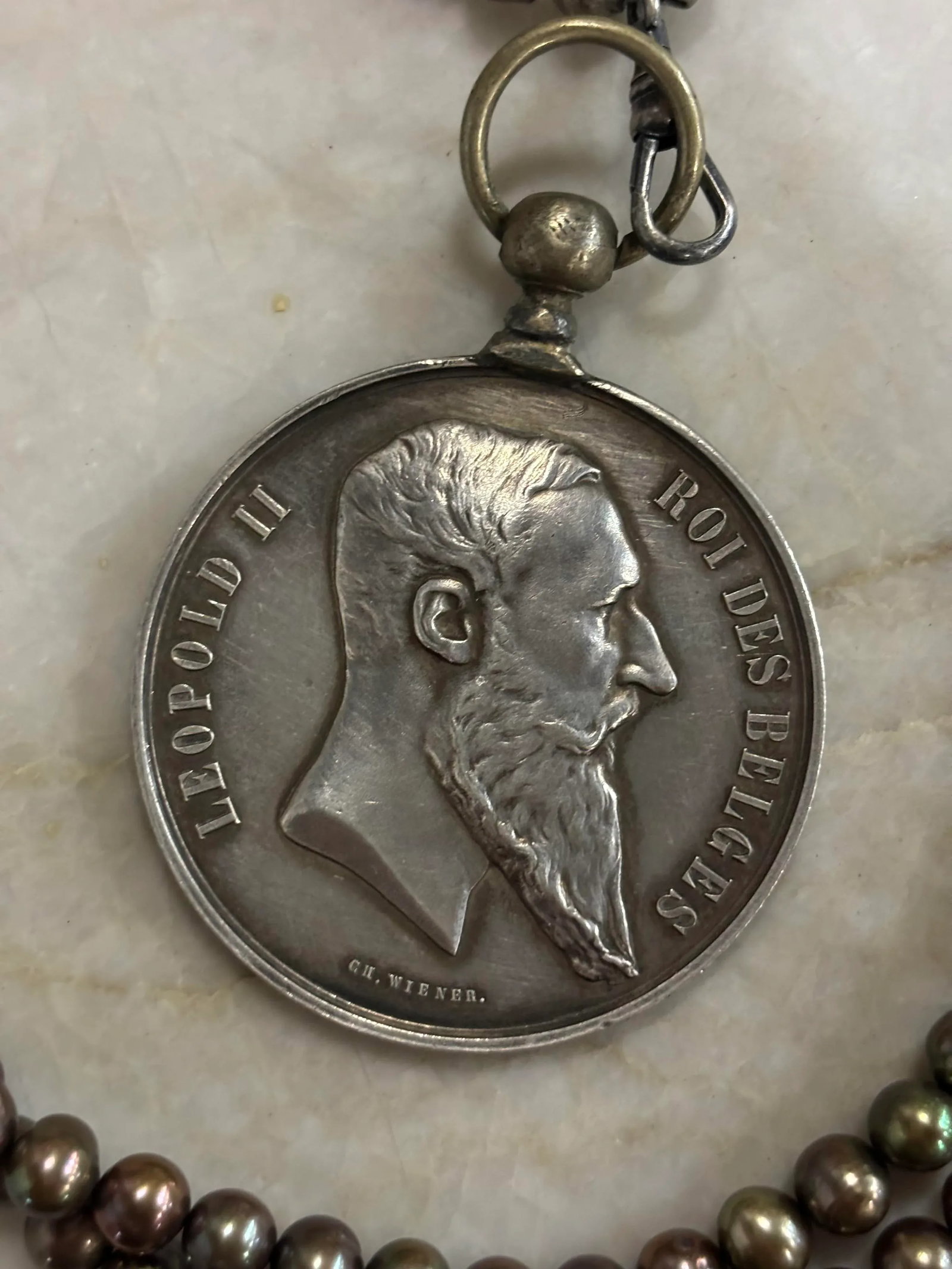 Late 19th Century Cultured Pearl and Medal Necklace - 2