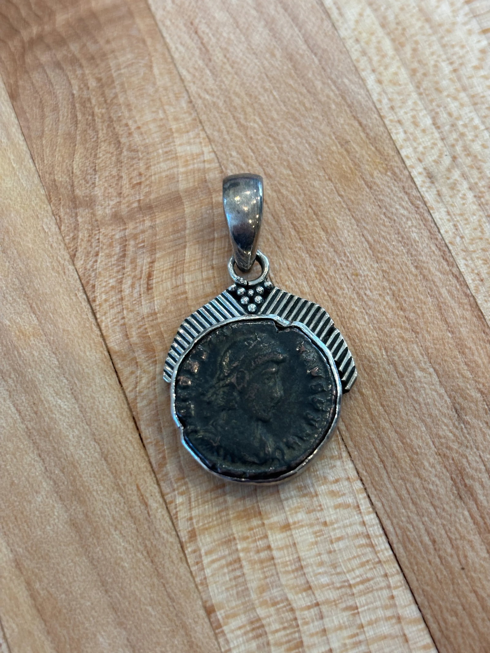 Antique Pendant With Roman Coin and Sterling Silver Setting of Diagonal Frame - 3