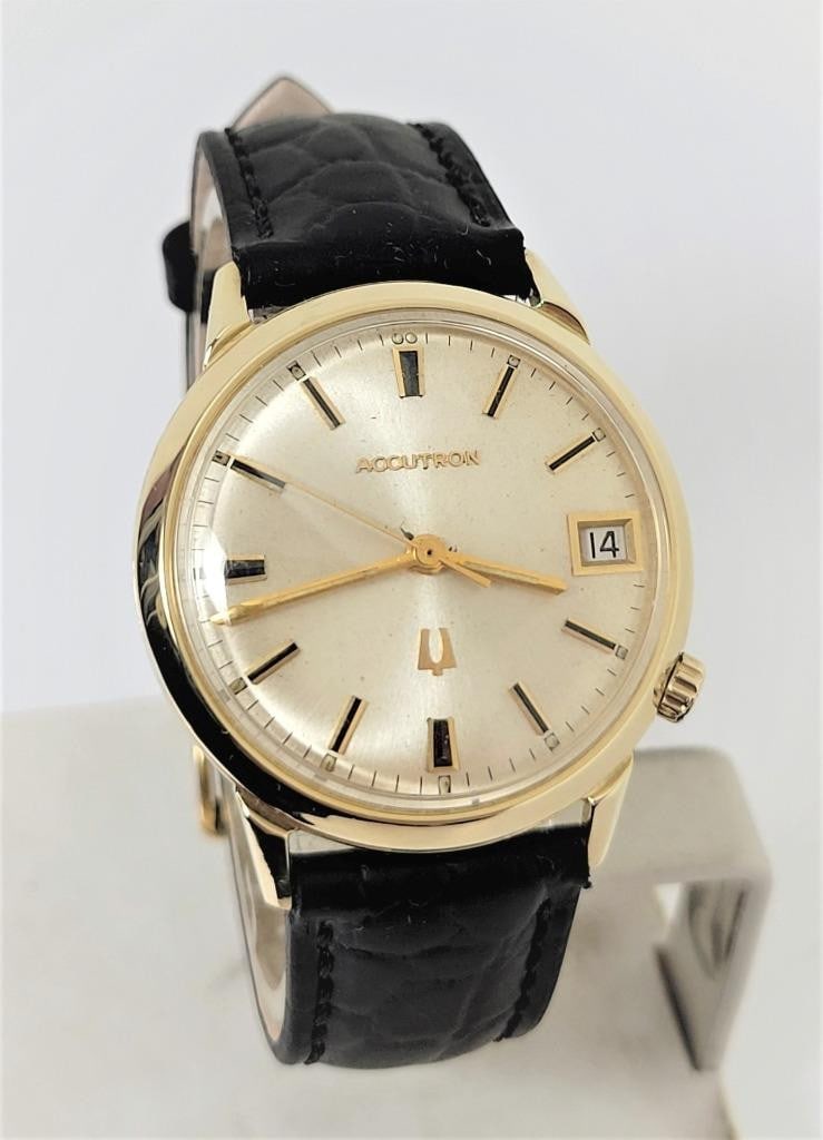 Vintage Mens Solid 14k BULOVA ACCUTRON Date Watch 1967s* EXLNT* Great Runner: Vintage Men's Solid 14k BULOVA ACCUTRON Date Watch 1967s* EXLNT* SERVICED This Men's Bulova watch is USA made. Great present for yourself or someone you love as well as for vintage collectors or enthu