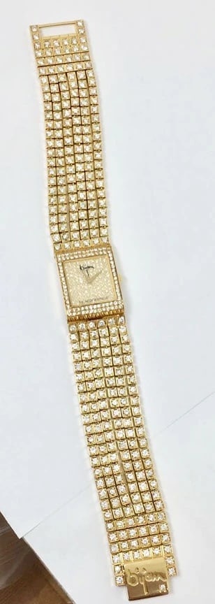 18k Yellow Gold BIJAN Ladies watch w/16ct Diamonds 25 pc out 100* EXLNT: 18k Yellow Gold BIJAN Ladies Limited Edition watch with 16 ct Diamonds* 25th pc out of 100 in Excellent Condition This ladies BIJAN watch is Swiss made * Solid 18 kt yellow gold case, back & bracelet 