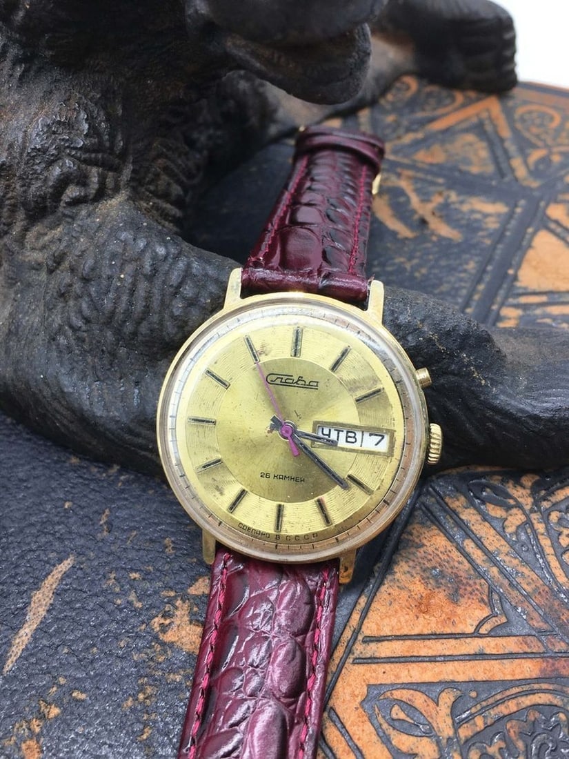 Slava Vintage Men Wrist Watch/ Vintage Russian Mechanical Watch Slava (1 of 5)