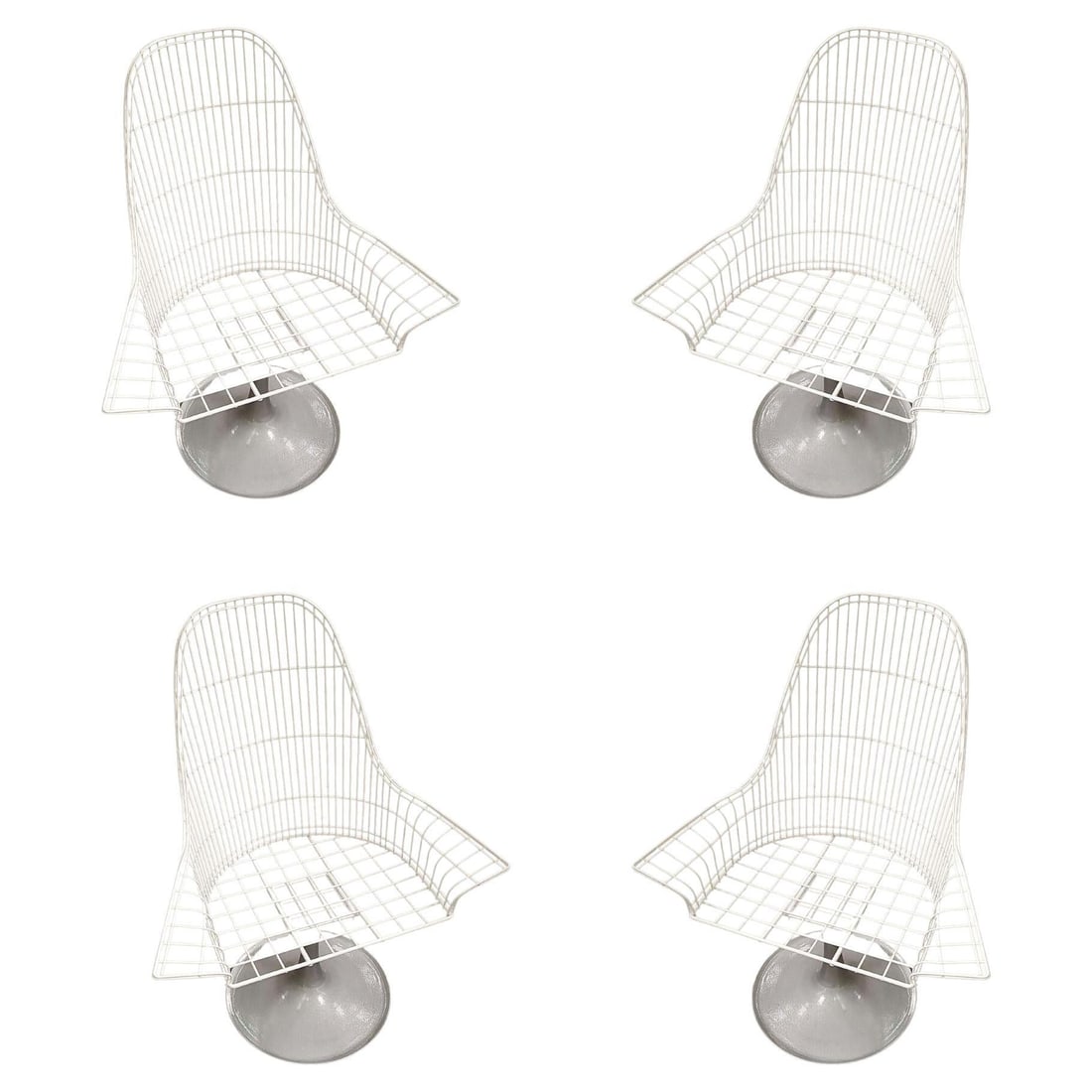 Vintage Mid-century Bertoia Style Wire Diamond Lounge by Thinline, Set of 4: Title: Vintage Mid-century Bertoia Style Wire Diamond Lounge by Thinline, Set of 4 Description: Set of 4 vintage 1950s Mid-century Bertoia style wire diamond lounge chairs. Each chair featuring a larg