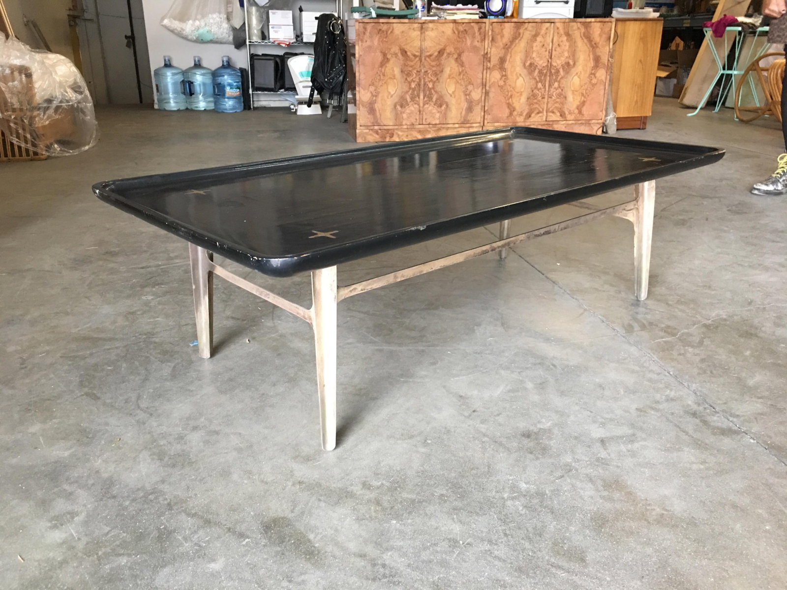 Rare Midcentury Black Lacquer Coffee Table with Solid Cast Bronze Base - 4