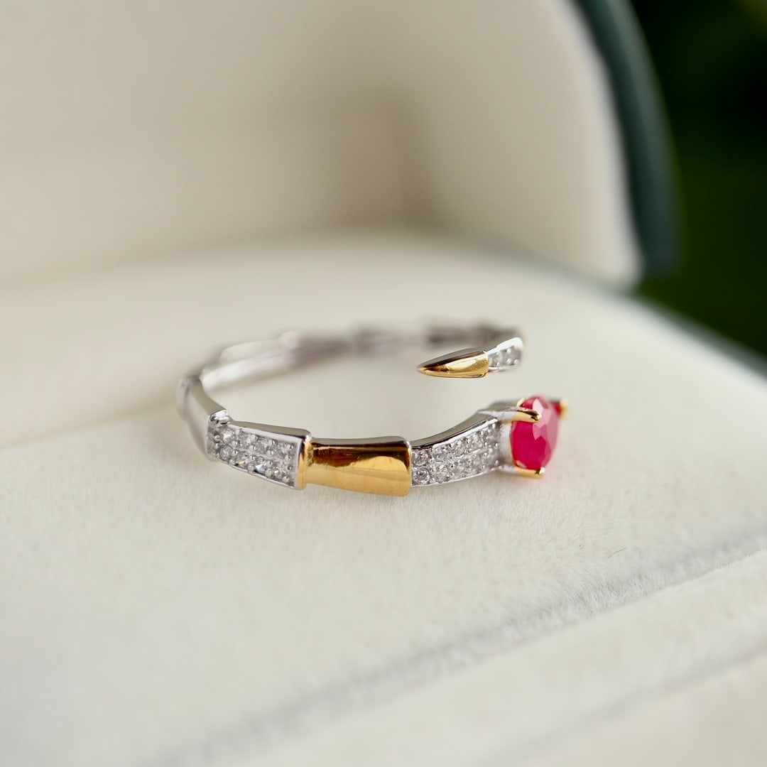 Sterling silver natural ruby ??ring - 5