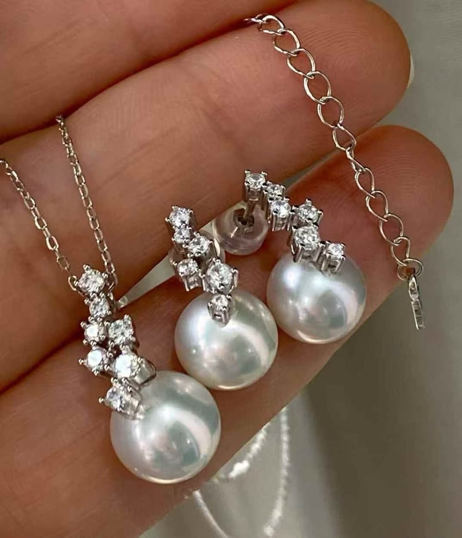 Natural Freshwater Pearl Earrings - 10