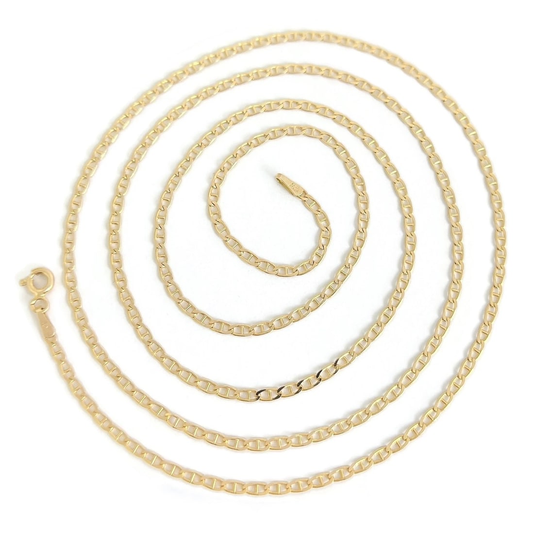 Italian Long Anchor Chain Necklace 14K Yellow Gold, 30 Inches, 2.2 mm, 5.52 Gram: Italian Long Anchor Chain Necklace 14K Yellow Gold, 30 Inches, 2.2 mm, 5.52 Gram This is a classic chain necklace. Please let us know if you have any questions. Metal: 14K yellow gold Weight: 5.52 gra