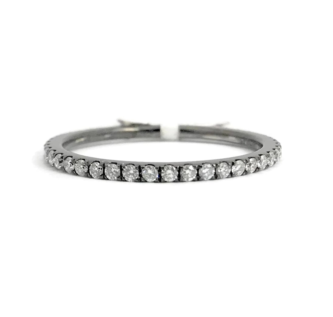 Diamond Eternity Band Ring 18K Black White Gold .40 CTW Size 5.25, 1.05 Grams: Diamond Eternity Band Ring 18K Black White Gold .40 CTW Size 5.25, 1.05 Grams This ring is so beautiful! Don't hesitate to ask any questions! Diamonds: 44 round brilliant cuts .40 ctw, H, SI1 Metal: 1