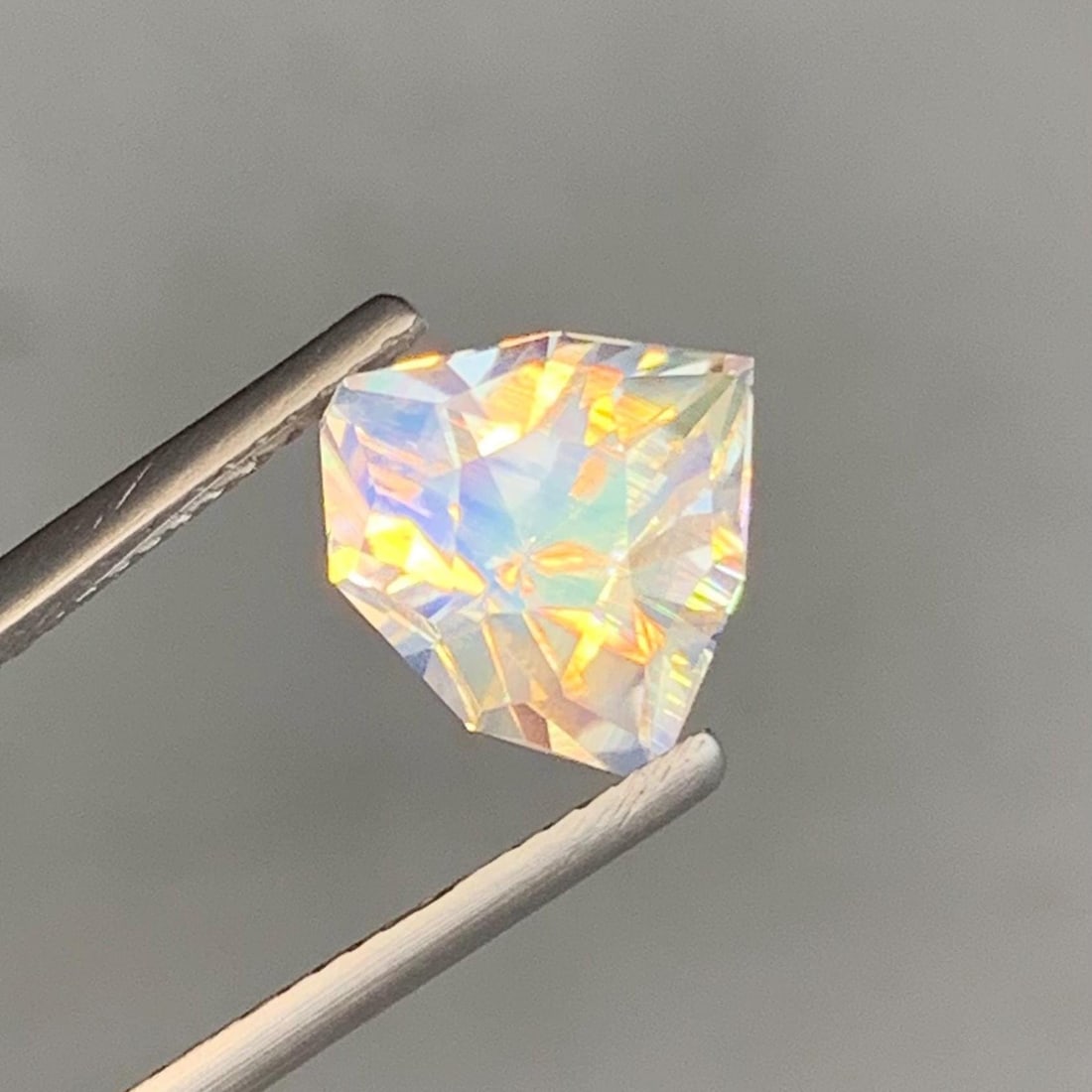 Natural Moonstone Fancy Cut Hexagon , From Srilanka , 3.065 CT (1 of 3)