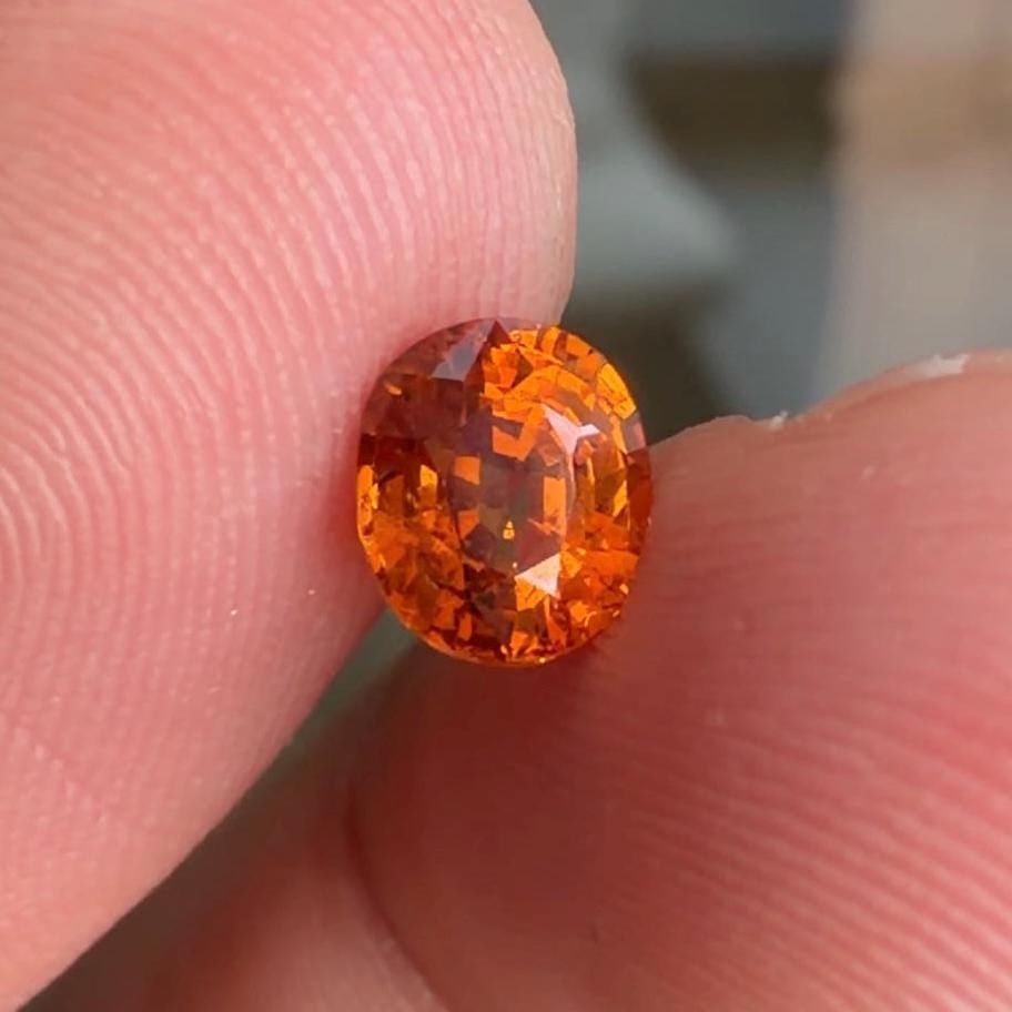 Oval Shape Mandarin Cut Loose Gemstone From Africa ~ 1.09 CT: Materials: Gemstone: Garnet Carat weight: 1.09 * Weight : 1.09 Carat * Dimension : 6.3*5.3*3.65 MM * Shape : Oval Cut * Color : Orange * Clarity : SI * Origin : Africa * Certificate : On Customer Dema