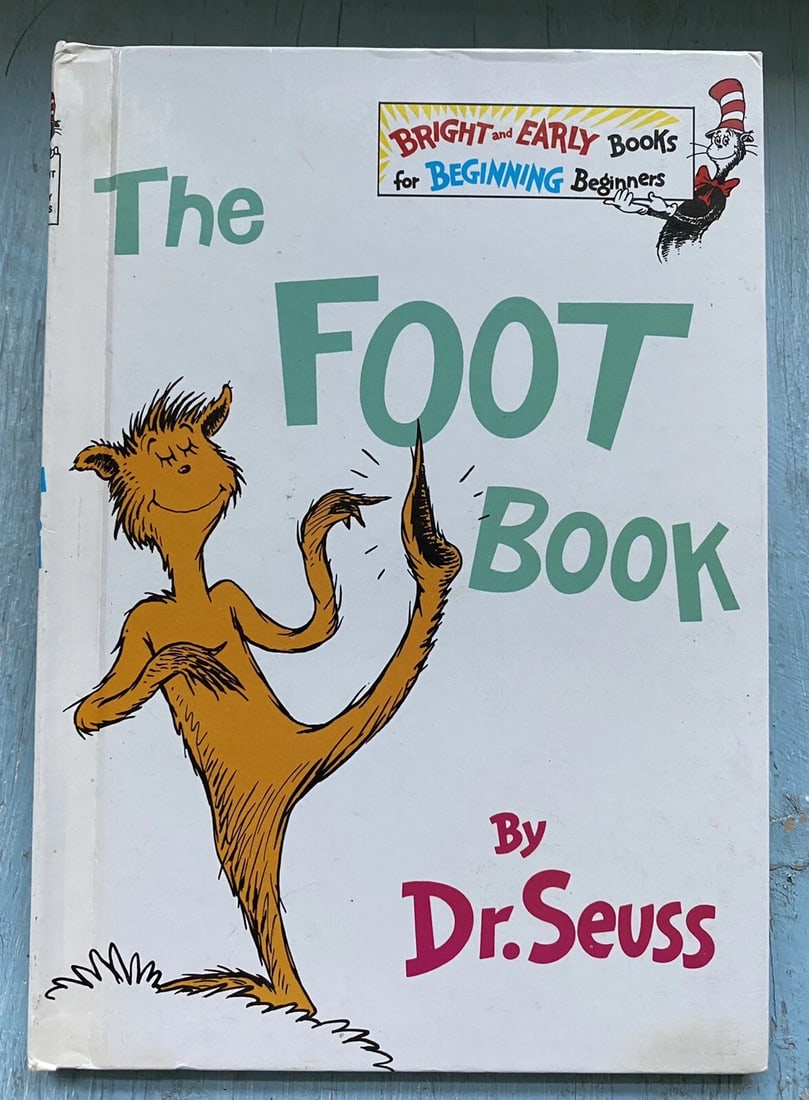 Dr. Seuss THE FOOT BOOK 1968 1st ED/2nd Print HC RARE Excellent Condition: The Foot Book By Dr. Seuss 1968 Bright and Early Books for Beginning Beginners First Edition, 2nd Printing Excellent condition, like new except for small indentation on rear of spine. Binding tight an
