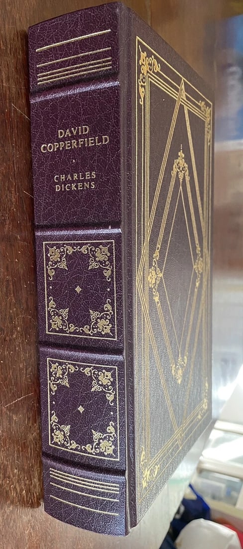 David Copperfield Charles Dickens Franklin Library FINE Leather Unread 1980: David Copperfield by Charles Dickens, Franklin Library 1980. Beautifully leather bound with gilt decoration to boards, title and decoration in gilt to spine. Gilt page edges, color illustrations from 