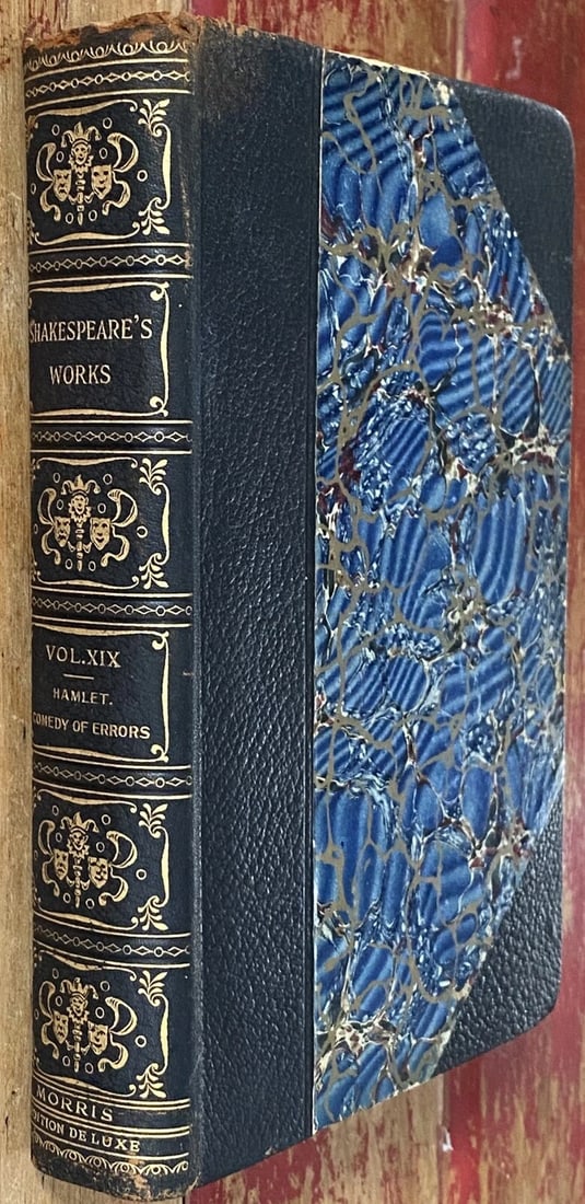 Shakespeare’s Works Elgin Ed. Deluxe Vol.XIX 1901 #360 Hamlet,ComedyOfErrors Ill: The product is a deluxe edition of Shakespeare's works, specifically Volume XIX in the Elgin Edition published by John D. Morris & Company in 1901. This edition includes "Hamlet”, “Comedy 