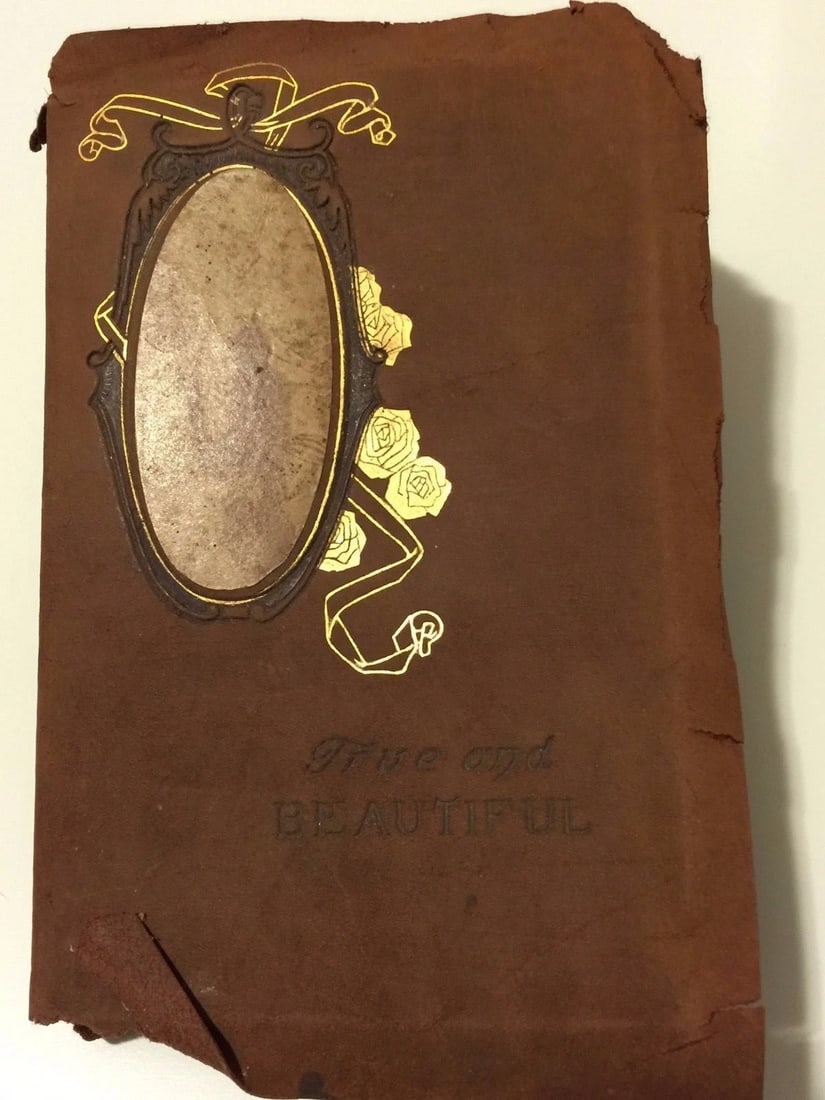 TRUE AND BEAUTIFUL By John Ruskin Leatherbound 1886 MM Caldwell NY RARE!: TRUE AND BEAUTIFUL by John Ruskin, 1886. MM Caldwell, New York. Leatherbound with beautiful floral decoration and pasted image resembling a cameo to front cover. Gilt top edges. Decorated endpapers. F
