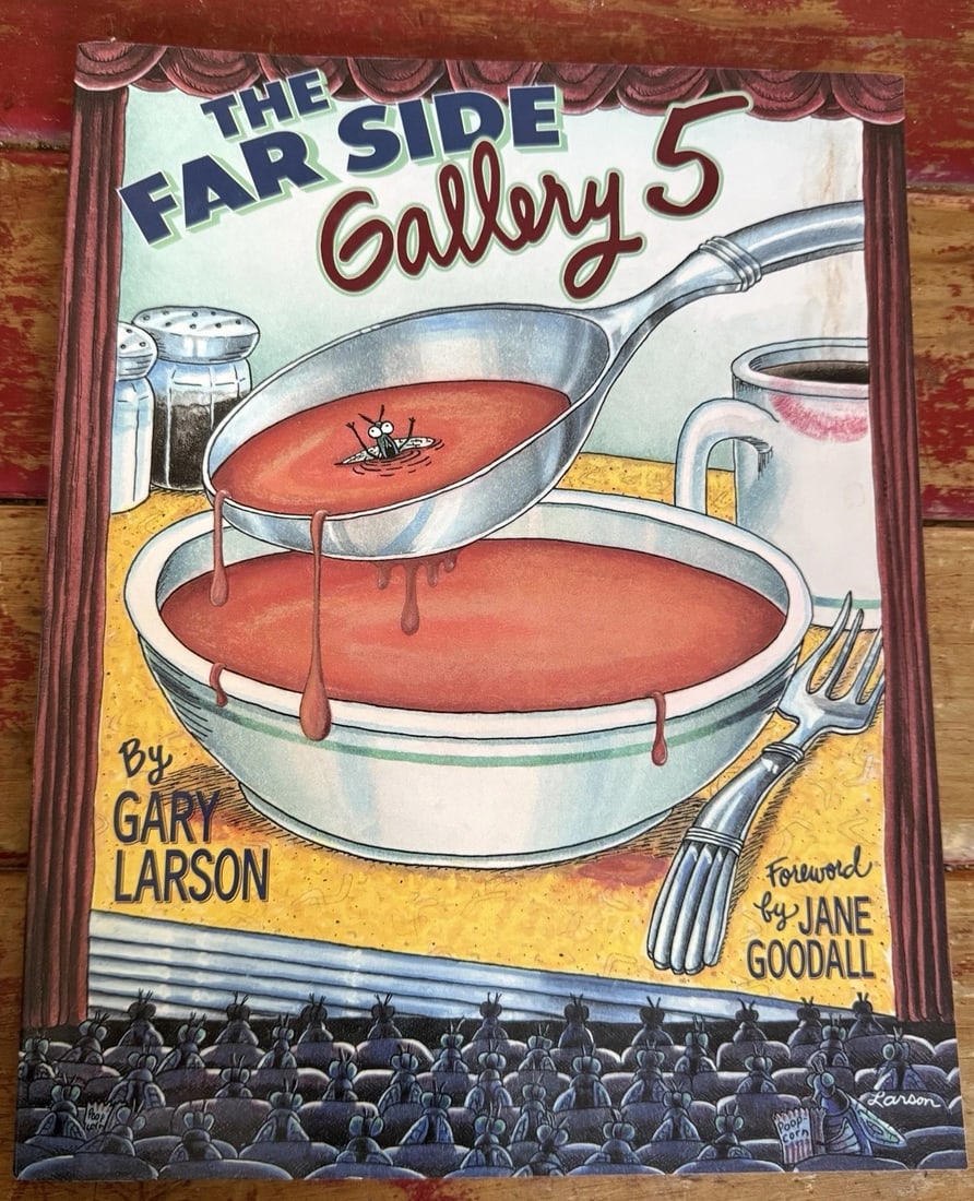 The Far Side Gallery 5 Paperback By Larson, Gary Like New Condition 1995 1st Ed: The Far Side Gallery 5 is a vintage paperback book by author Gary Larson, published in 1995. First edition/ printing. This book is part of the popular The Far Side series, known for its humor and cart