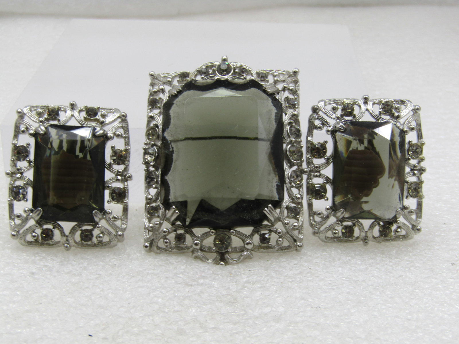 Vintage Smoky Rhinestone Brooch & Earrings, Sarah Coventry. 1960's. - 2