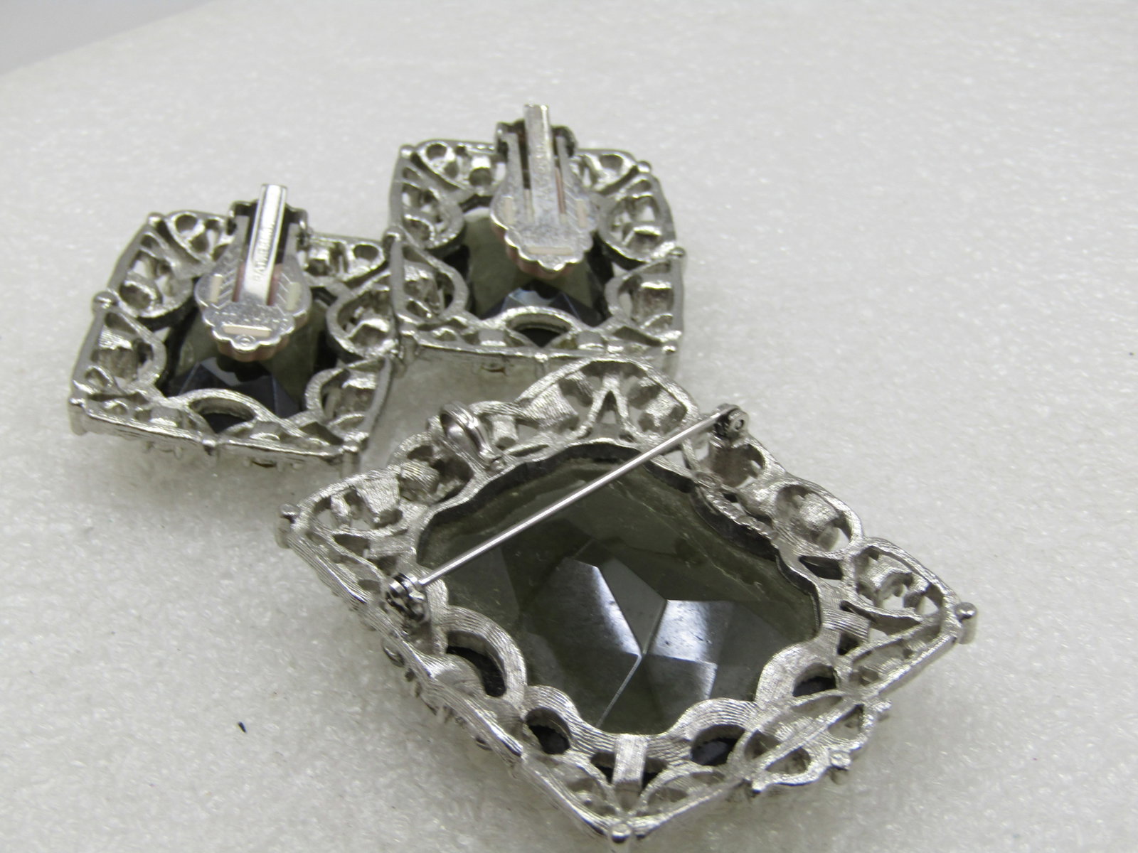 Vintage Smoky Rhinestone Brooch & Earrings, Sarah Coventry. 1960's. - 5