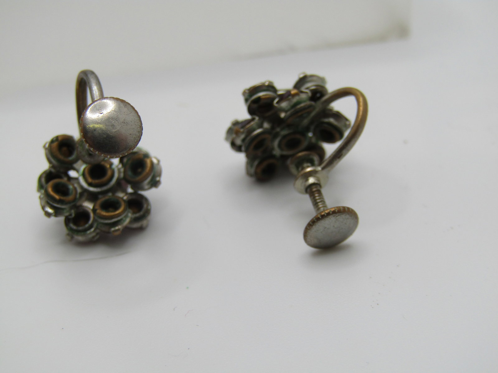 Vintage Purple AB Rhinestone Earrings, 1940's, Blossom Screwback - 5