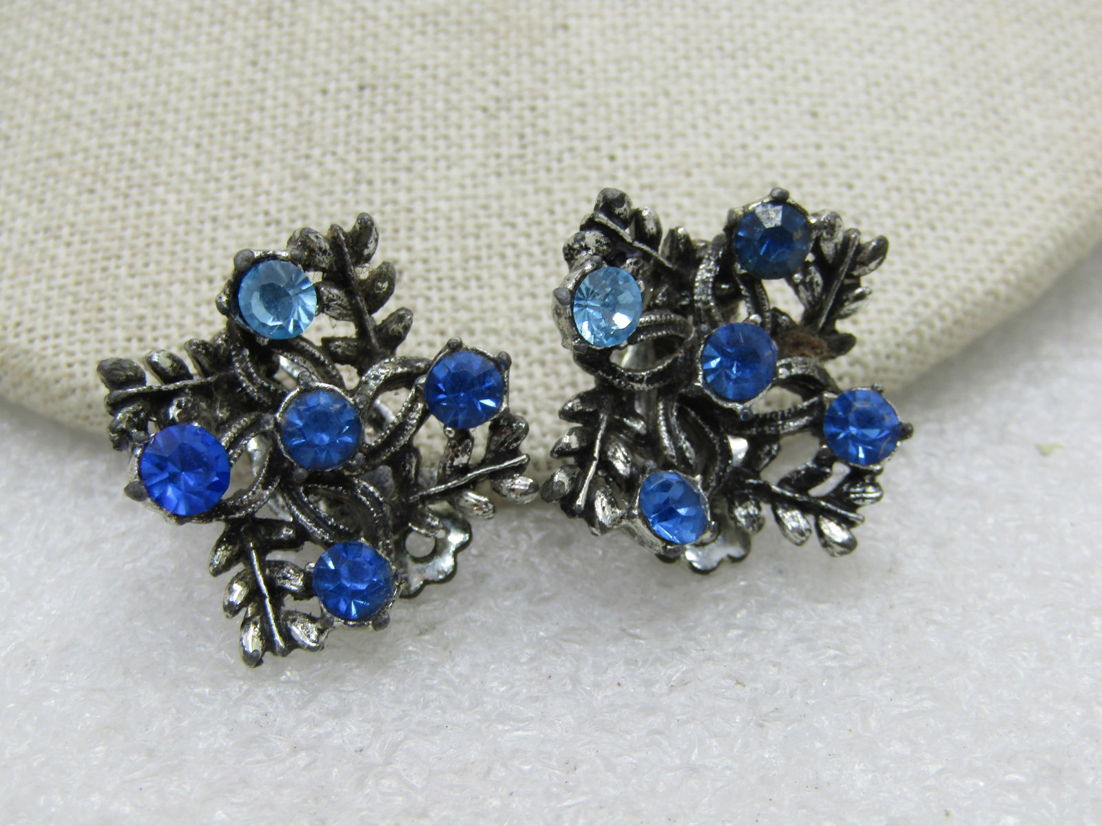 Vintage Blue Rhinestone Clip Earrings. 3/4", Silver Tone, 1960's-1970's - 3