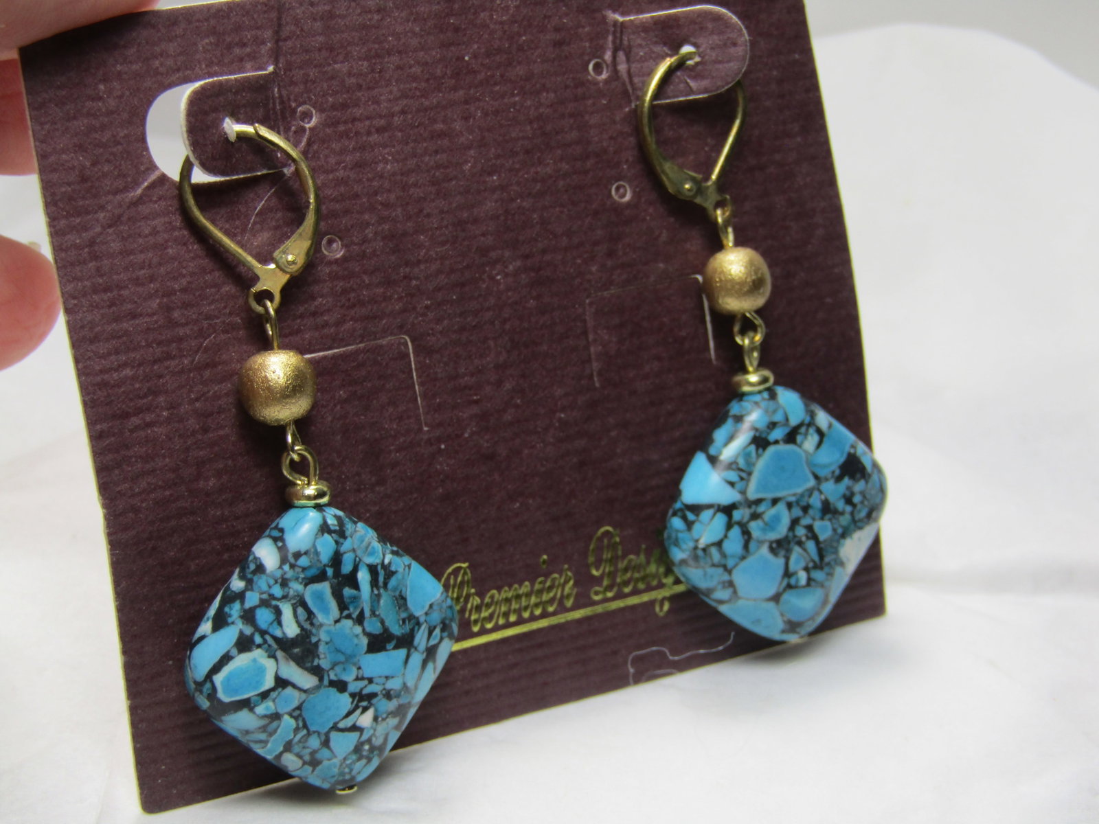 Vintage Faux Turquoise Lever Back errings, Pierced. Premier Designs - 4