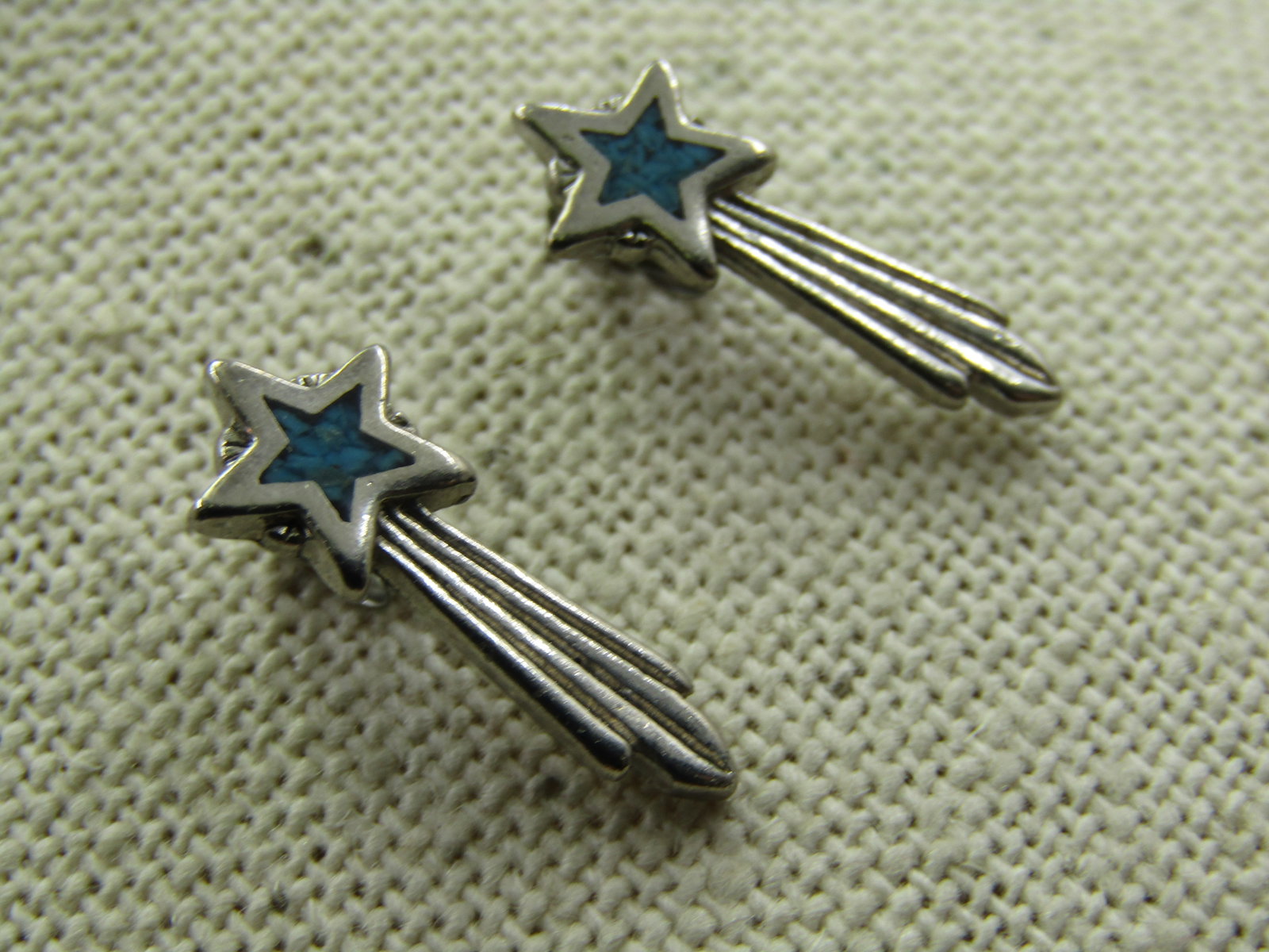 Turquoise Chip Shooting Star Earrings, 1983 Signed, Pierced - 3