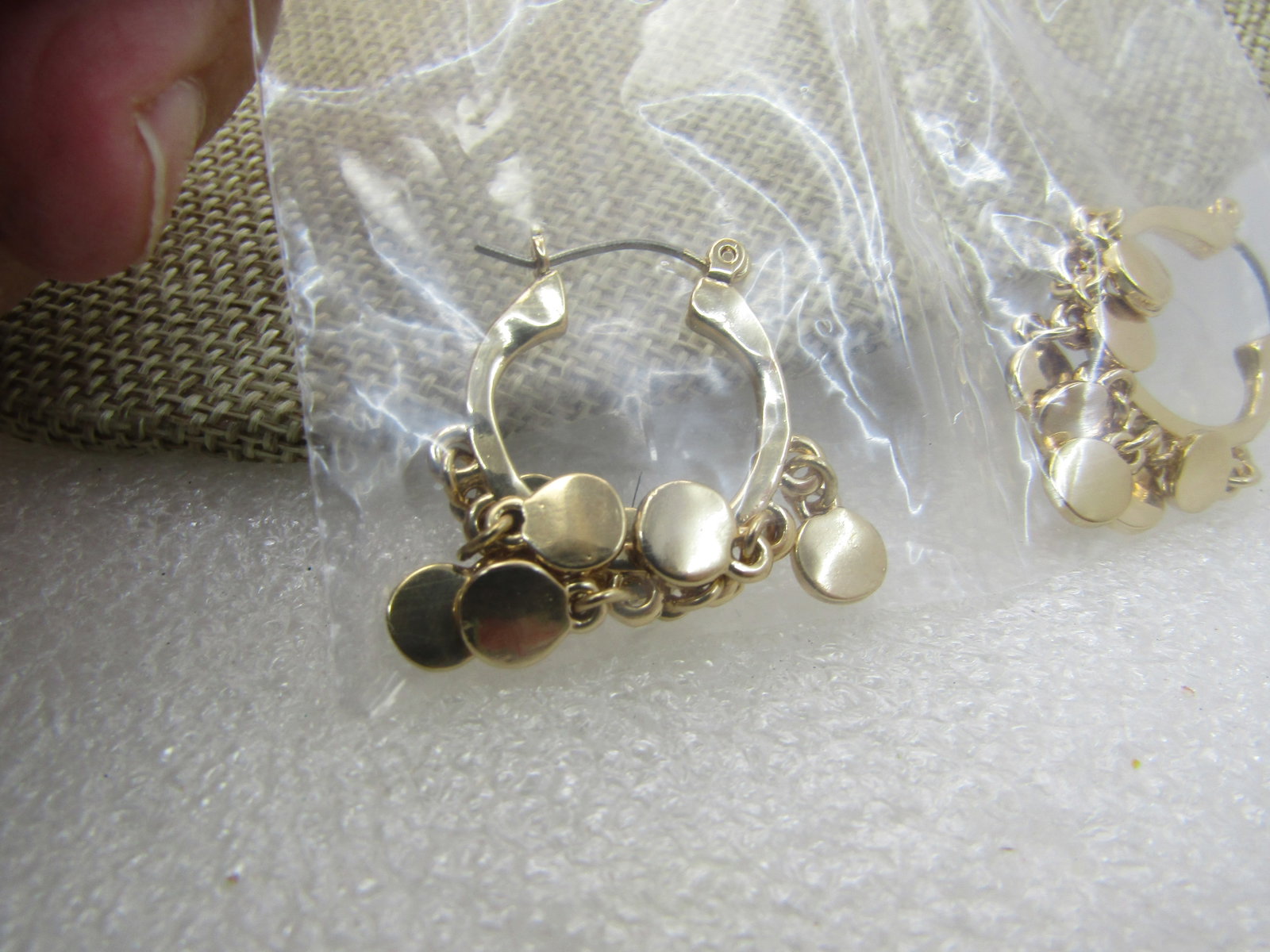 Avon Hoop Disc Earrings, Piereced, New in Box, Gold Tone, Unopened - 4