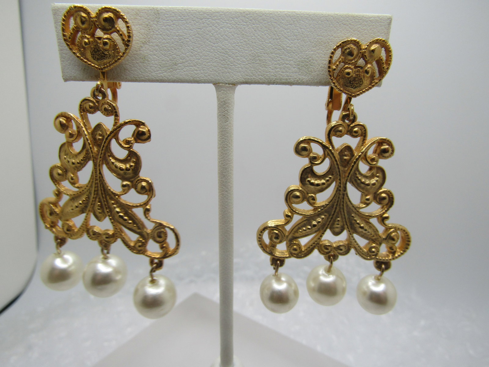 Vintage Filigree Faux Pearl Drop Earrings, Statement, Clip. - 2