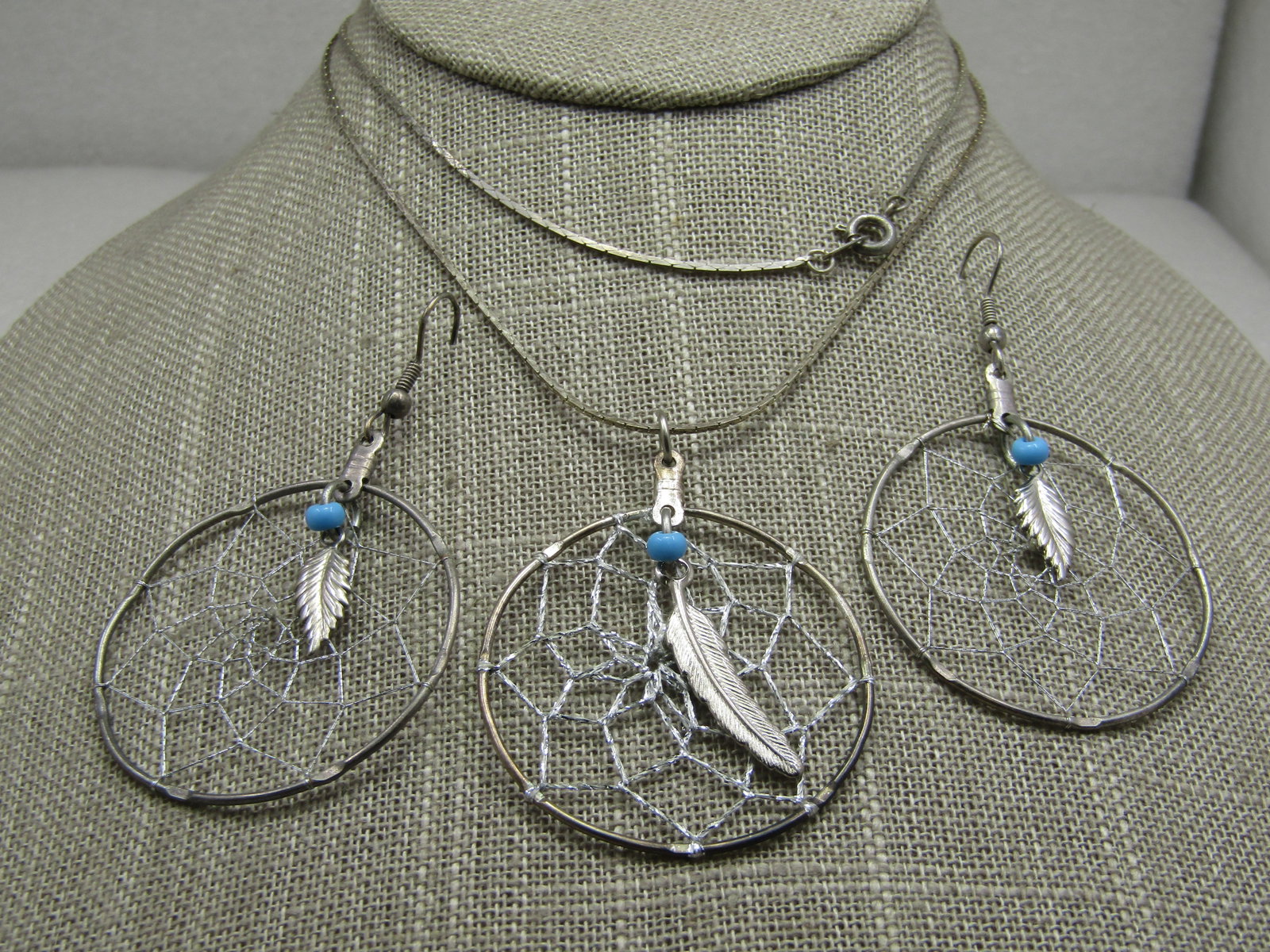 Vintage Southwestern Dreamcatcher Necklace & Earrings Set - 4